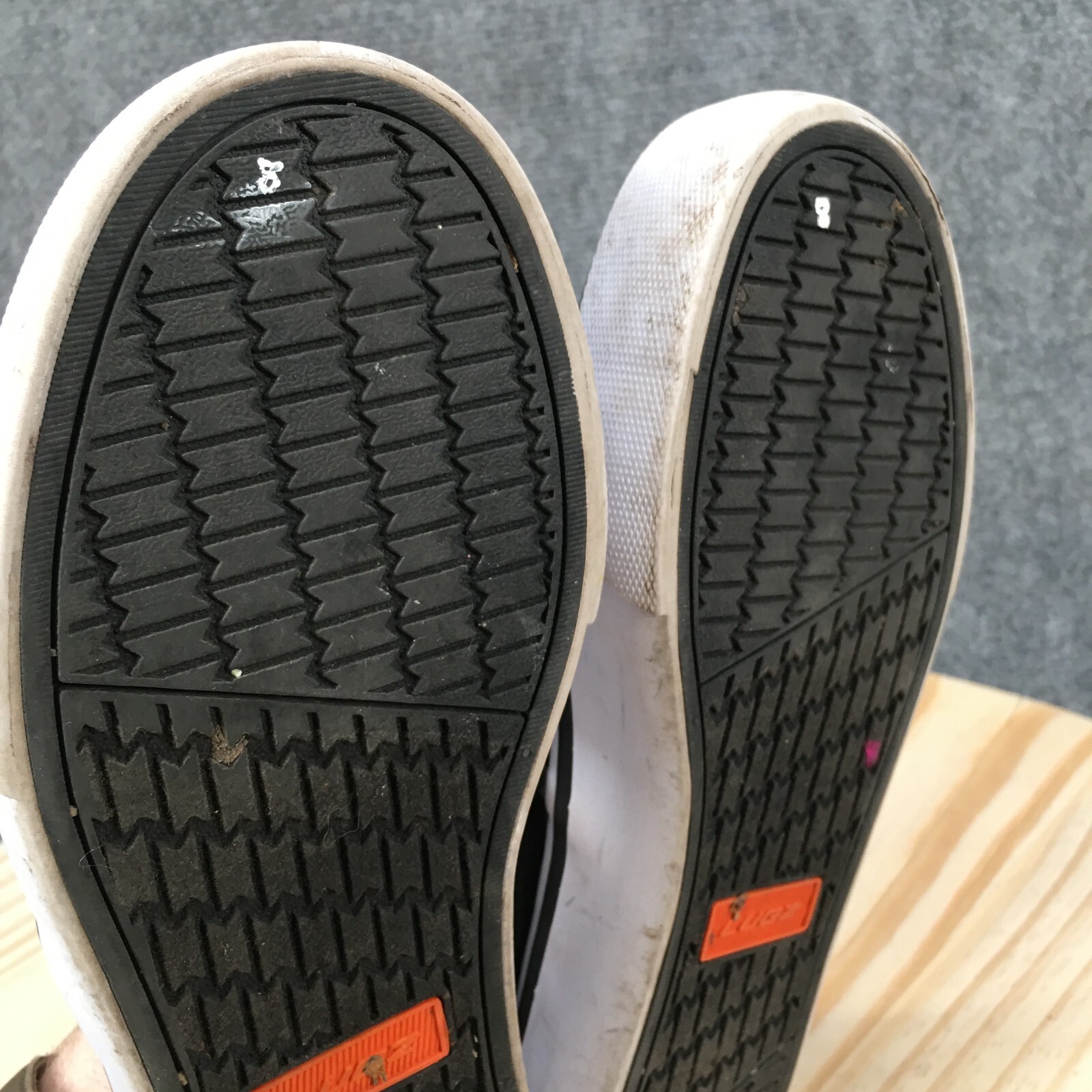 Lugz Shoes Womens 8 Clipper Slip On Sneakers Black Canvas Closed Toe Comfort