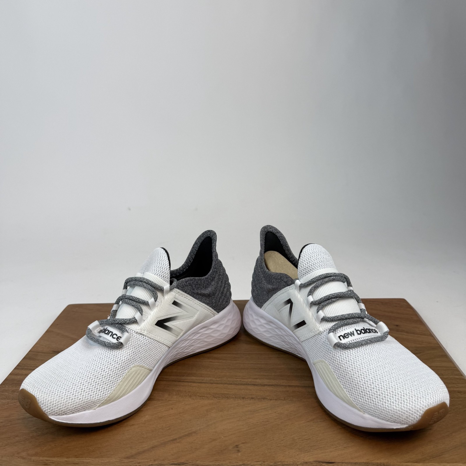 New Womens New Balance Fresh Foam Roav Tee Shirt White Casual Sneakers Sz 6 NIB