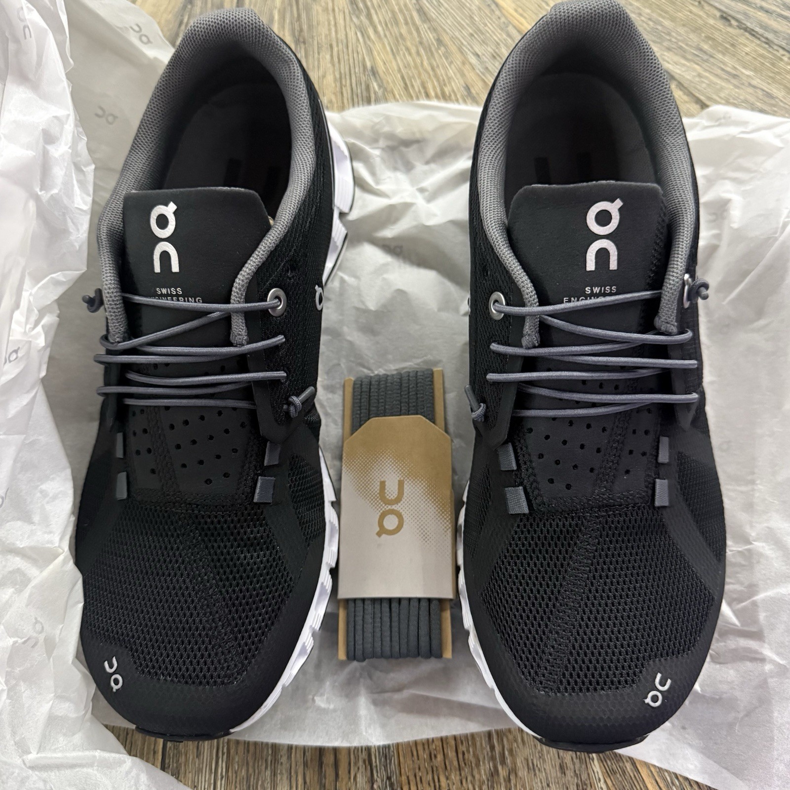 Women’s 7.5 – On Cloud Shoes Black CloudTec Athletic Sneakers Swiss Engineering