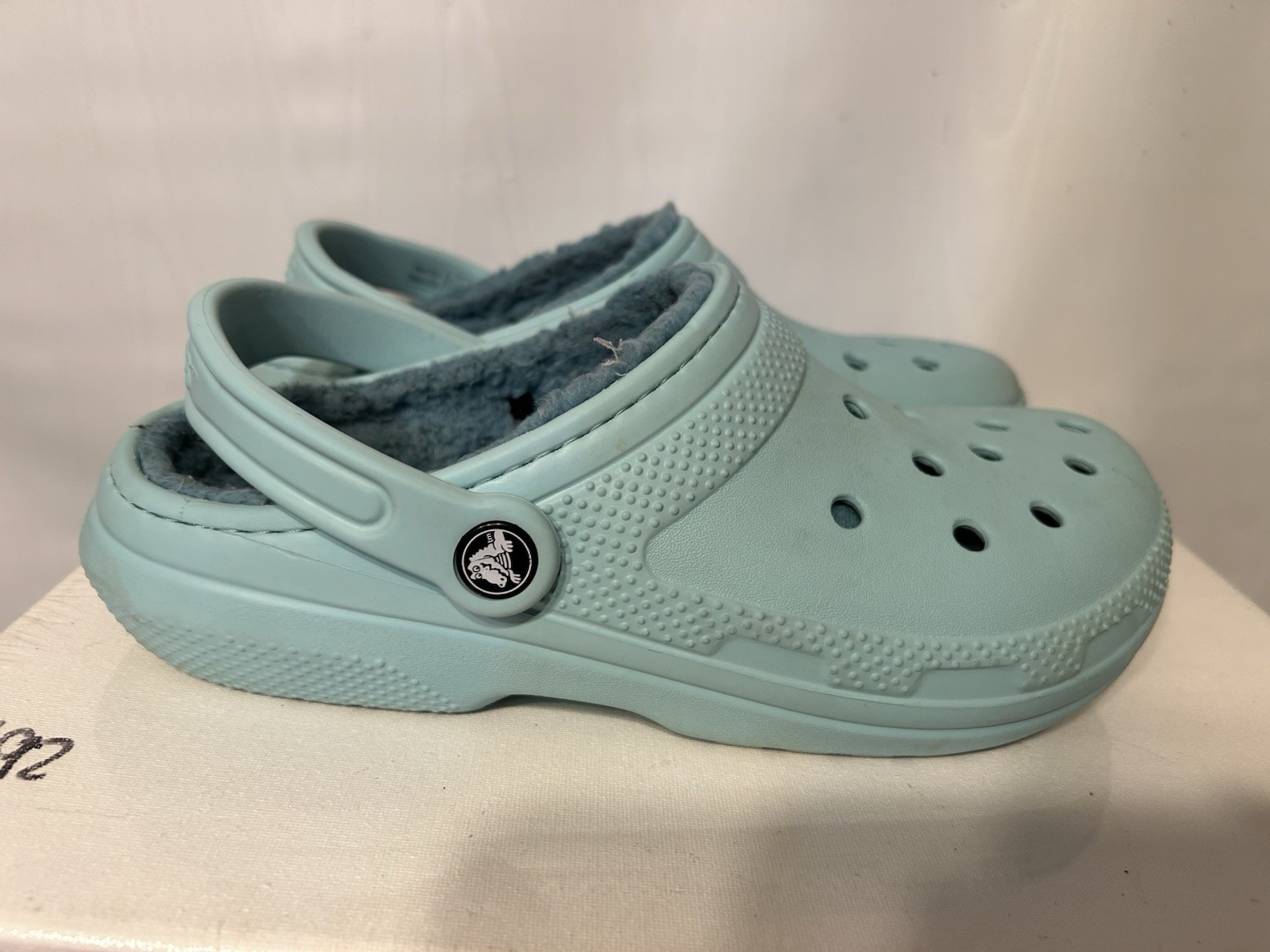 Crocs Shoes Women 8 Light Blue Fleece Lined Clogs Slip On