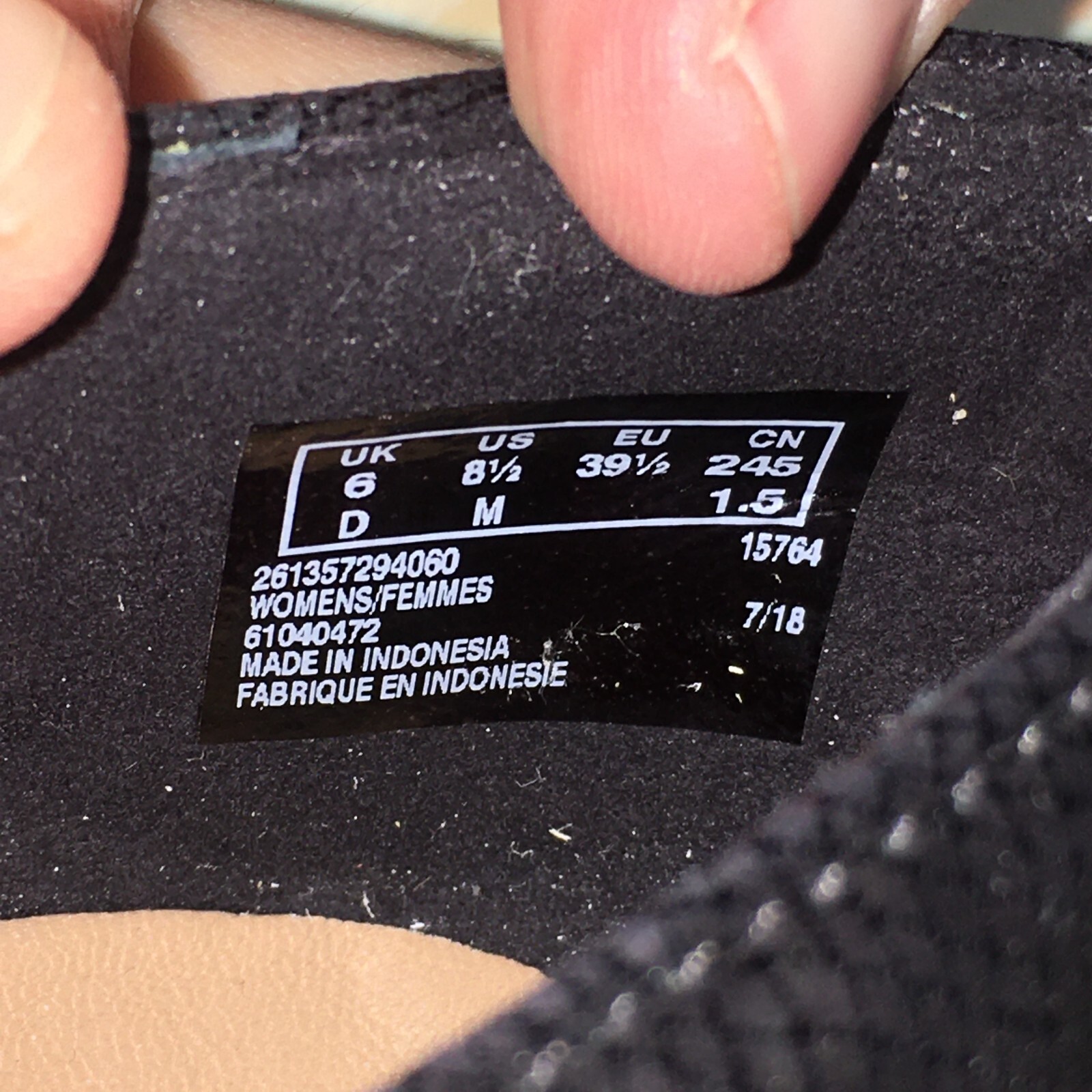 Unstructured by Clarks Shoes Womens 8.5 M Slip On Black Almond Toe Casual
