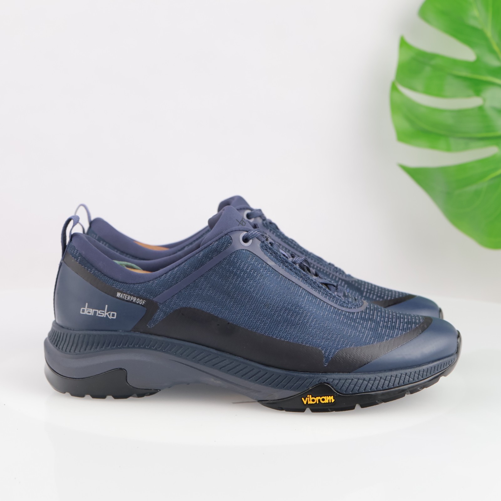 Dansko Womens Makayla Sneakers Size 38 7.5 Waterproof Navy Walking Shoes Comfort