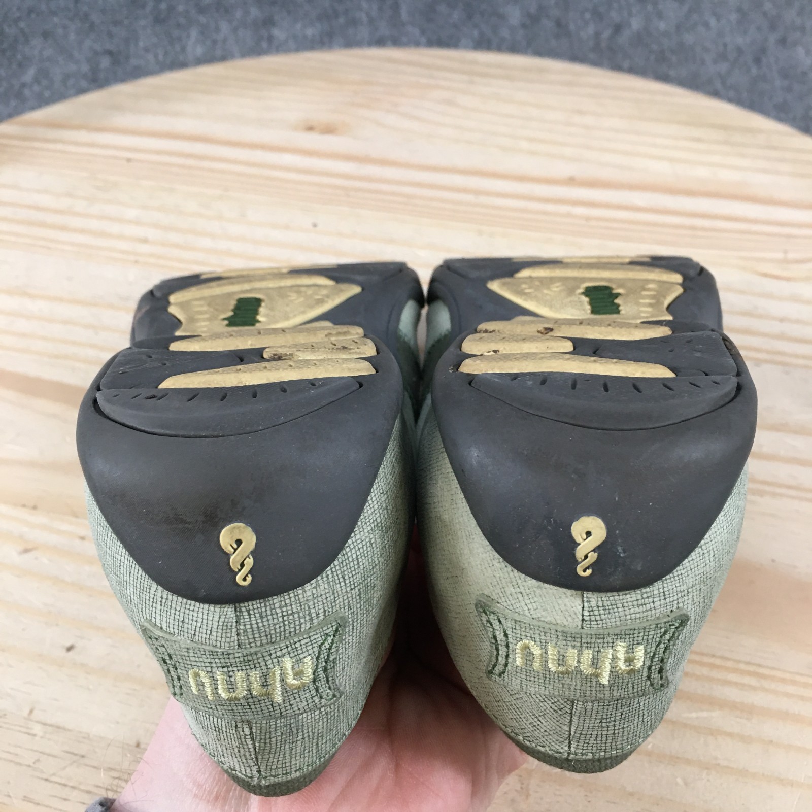 Ahnu Jackie Loafer Flats Womens 6.5 Comfort Slip On Logo Leather Sage Green
