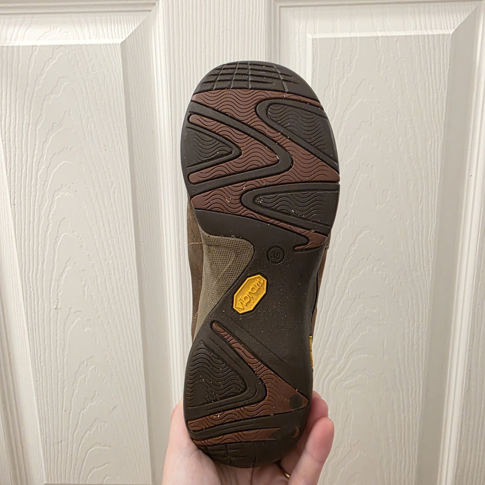 Dansko Brown Leather Nubuck Stain Resistant Slip On Patti Comfort Flats Size 7.5