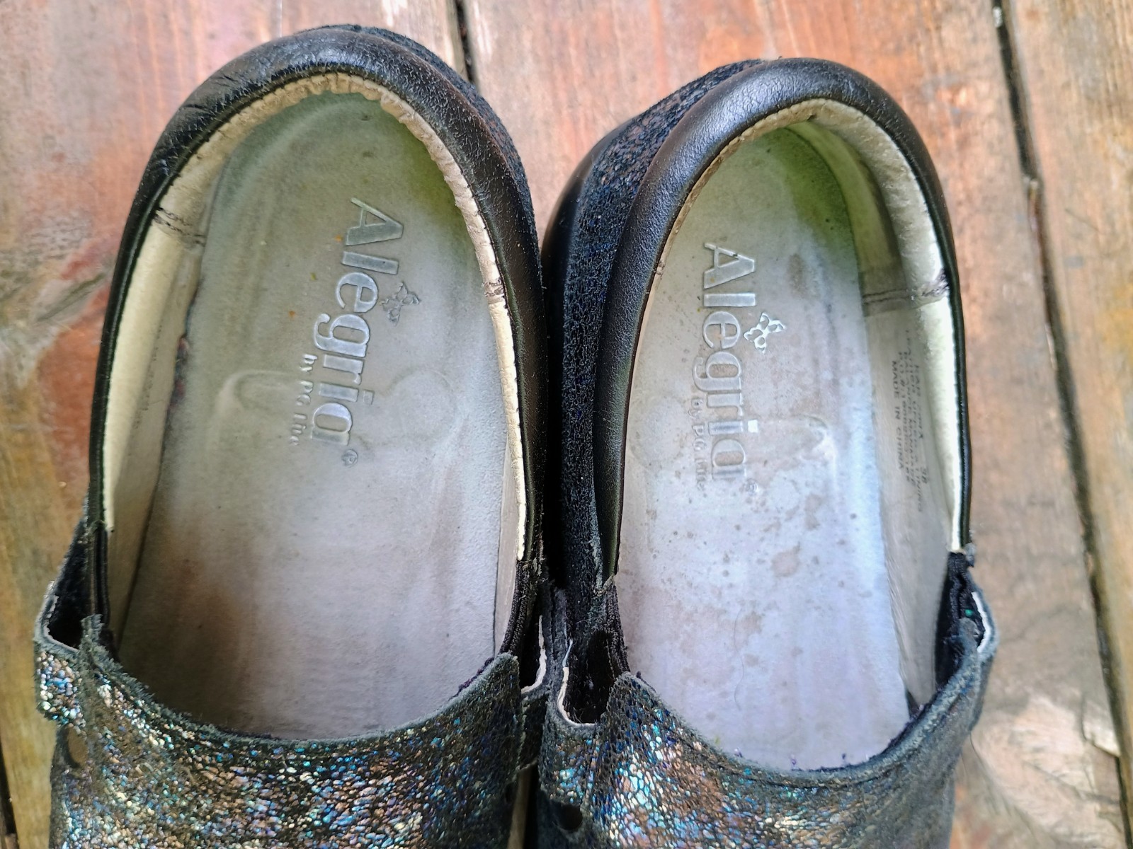 Alegria By PG Lite Blue Metallic Leather Nursing Comfort Clogs Shoes 38 US 8-8.5