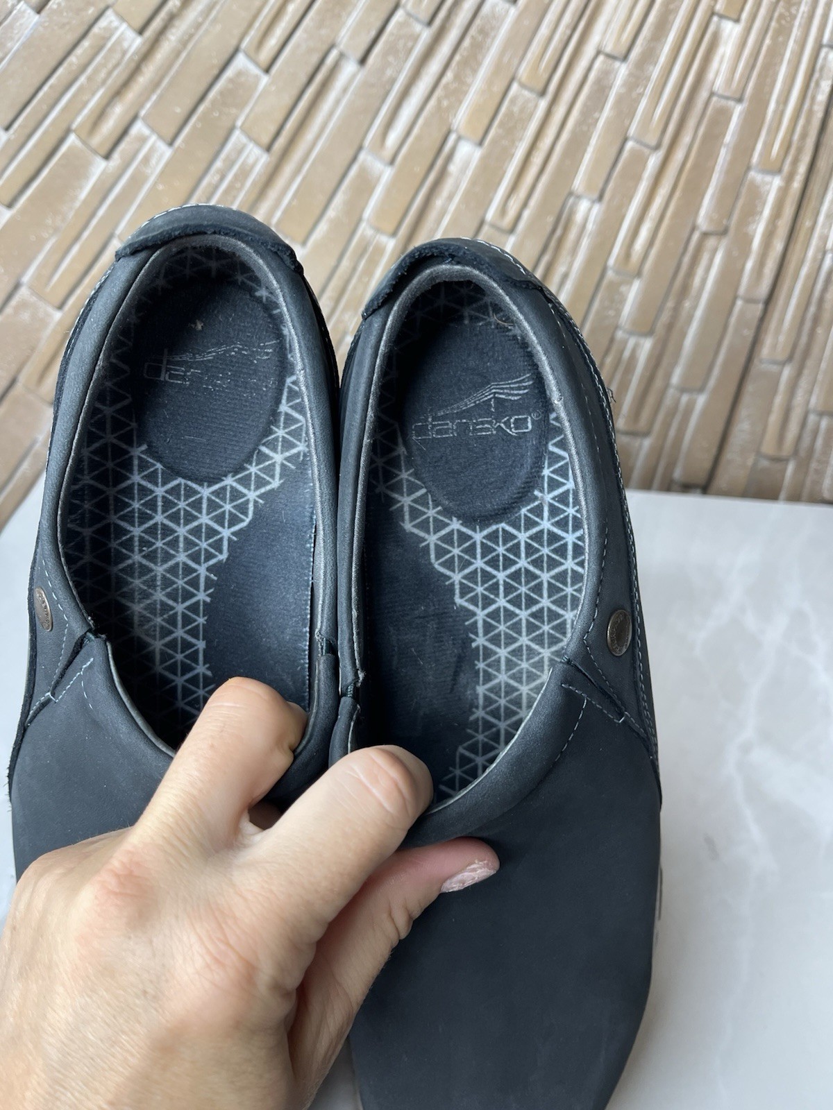 Dansko Patti Navy Nubuck Leather Sz 39 Slip On Shoes Vibram Sneakers Wm Us 8.5 9