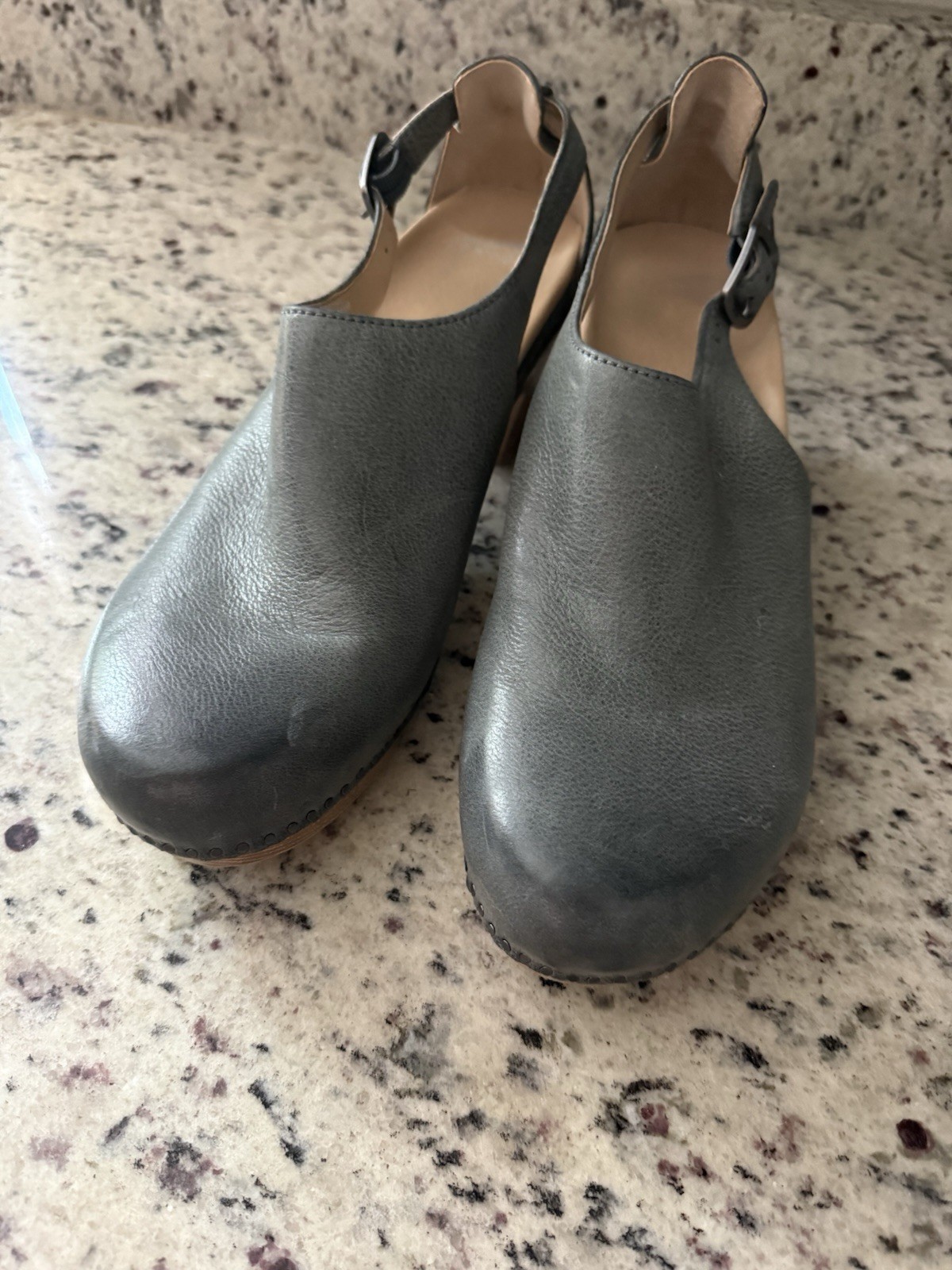 NEW Dansko Sassy clogs Slate milled burnished leather 42 / 12 $160
