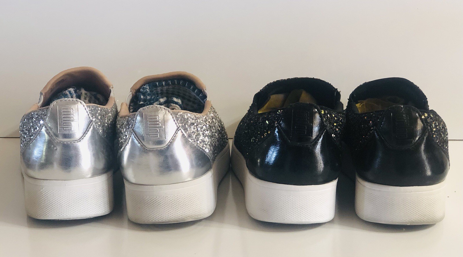 Fitflop Two Pair 6.5 Black And Silver Glitter Slip Ons Great Condition