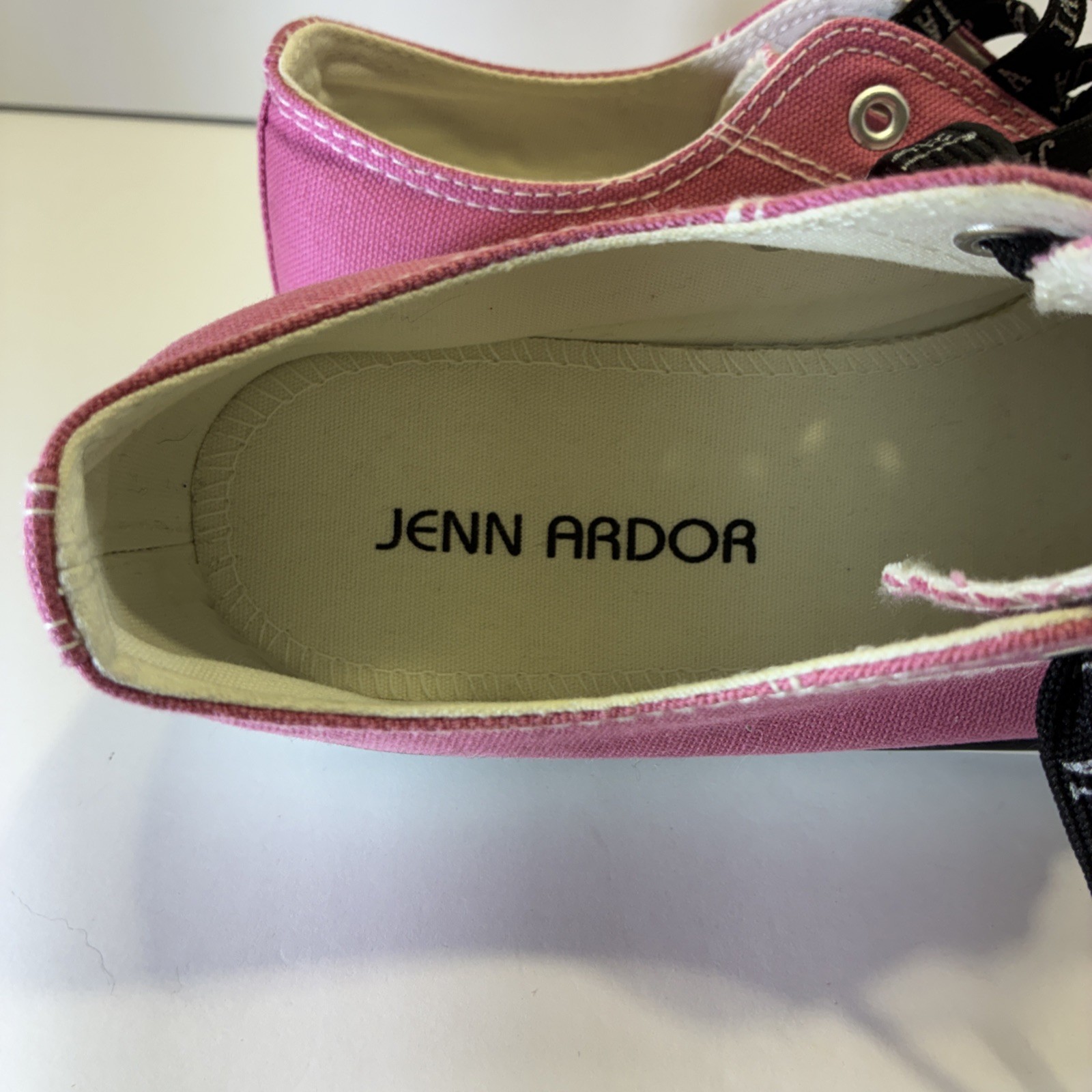 Women’s Size 7 Shoes Canvas Sneakers Lace-up Tennis Walking Casual Jenn Ardor