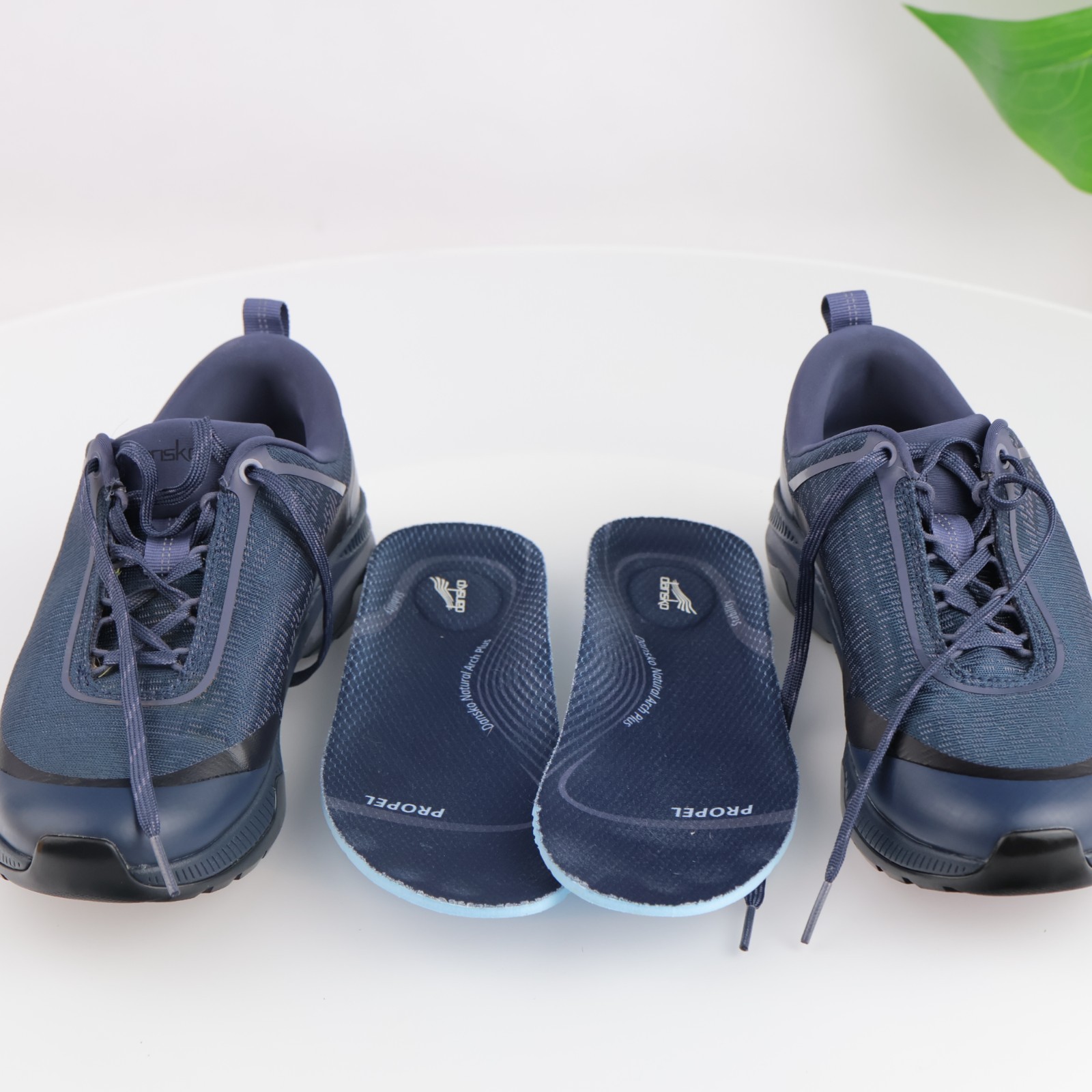 Dansko Womens Makayla Sneakers Size 38 7.5 Waterproof Navy Walking Shoes Comfort