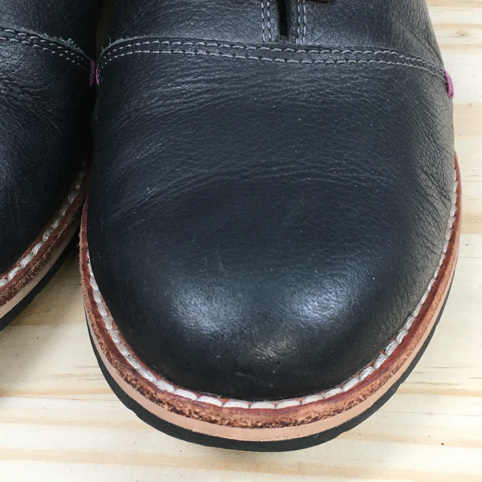 Ahnu Emery Oxford Womens 8 Black Leather Casual Lace Up Comfort Shoes Suede Trim