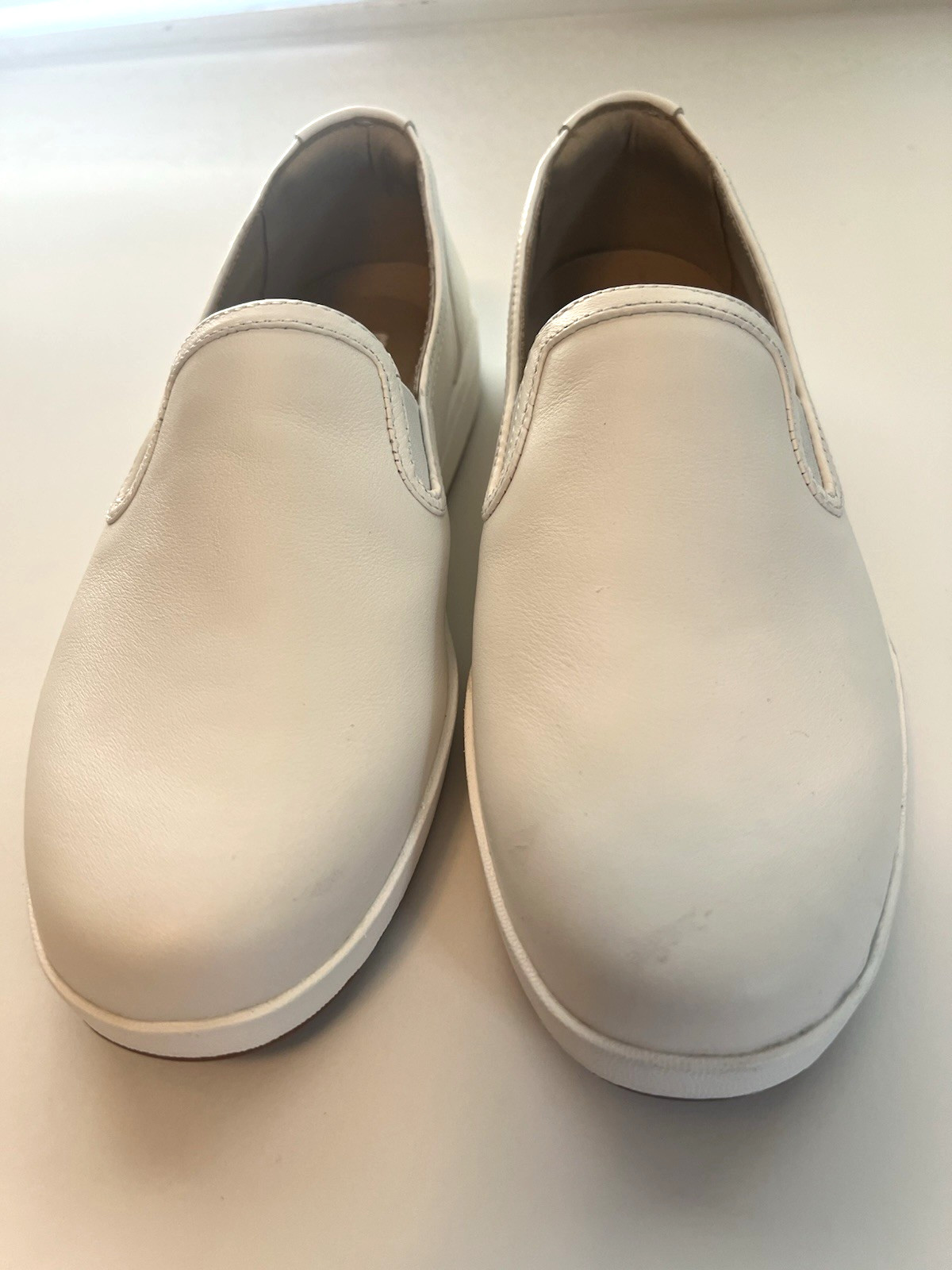 Abeo Encore Size 8.5 White Leather Slip On Preppy Casual Classic Loafer NWOT