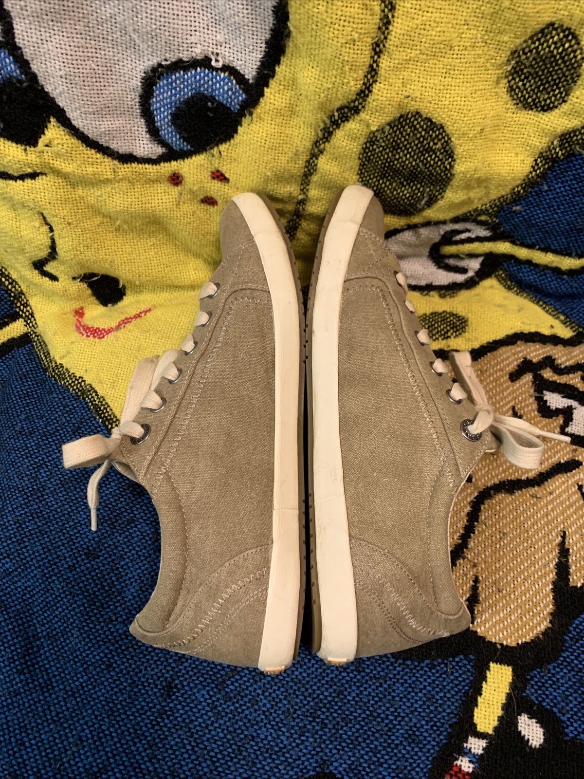 Taos Star Khaki Washed Canvas Comfort Sneakers Lace Up Shoes Womens Sz.10 GUC