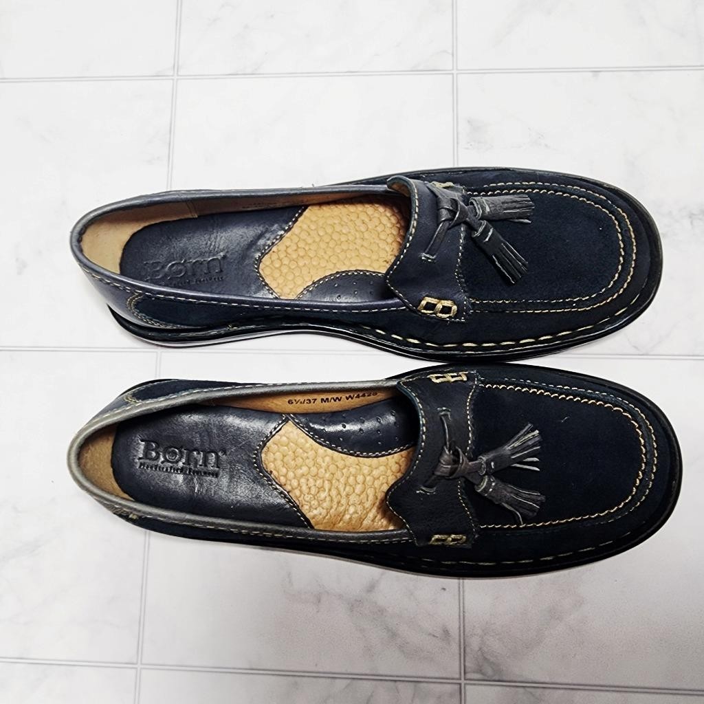 BORN® Handcrafted Women’s Blue Suede Tassel Flat Loafers W4425 US 6½EU 37 EUC!