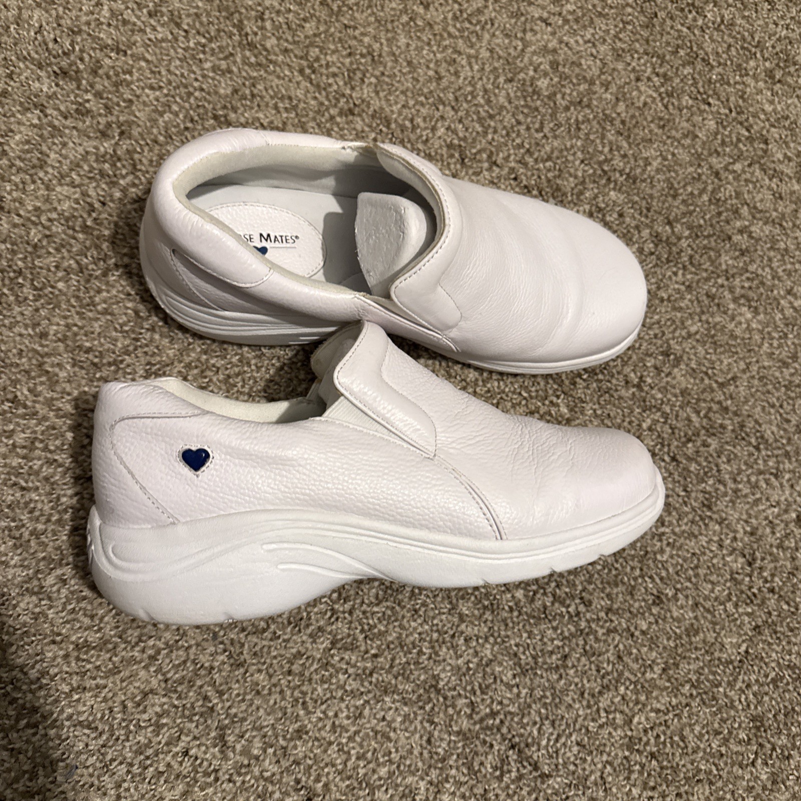 Nurse Mates Dove White Leather Clogs Slip On Comfort Shoes Women Size 9.5 W GUC