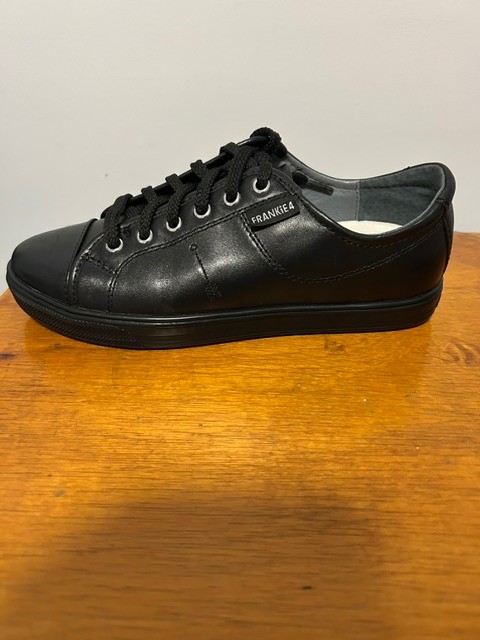 Frankie 4 Nat II black leather sneakers – size 6 – worn once