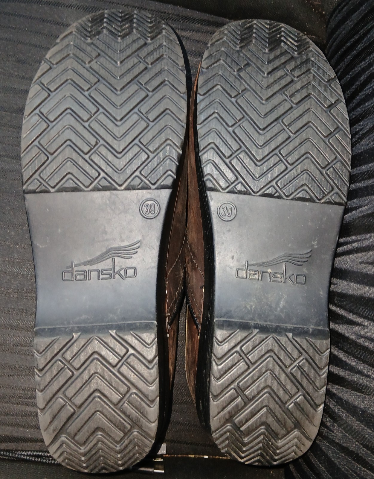 Dansko Women’s Professional Clogs, Size 39, US 8.5 9, Antique Brown, Oiled