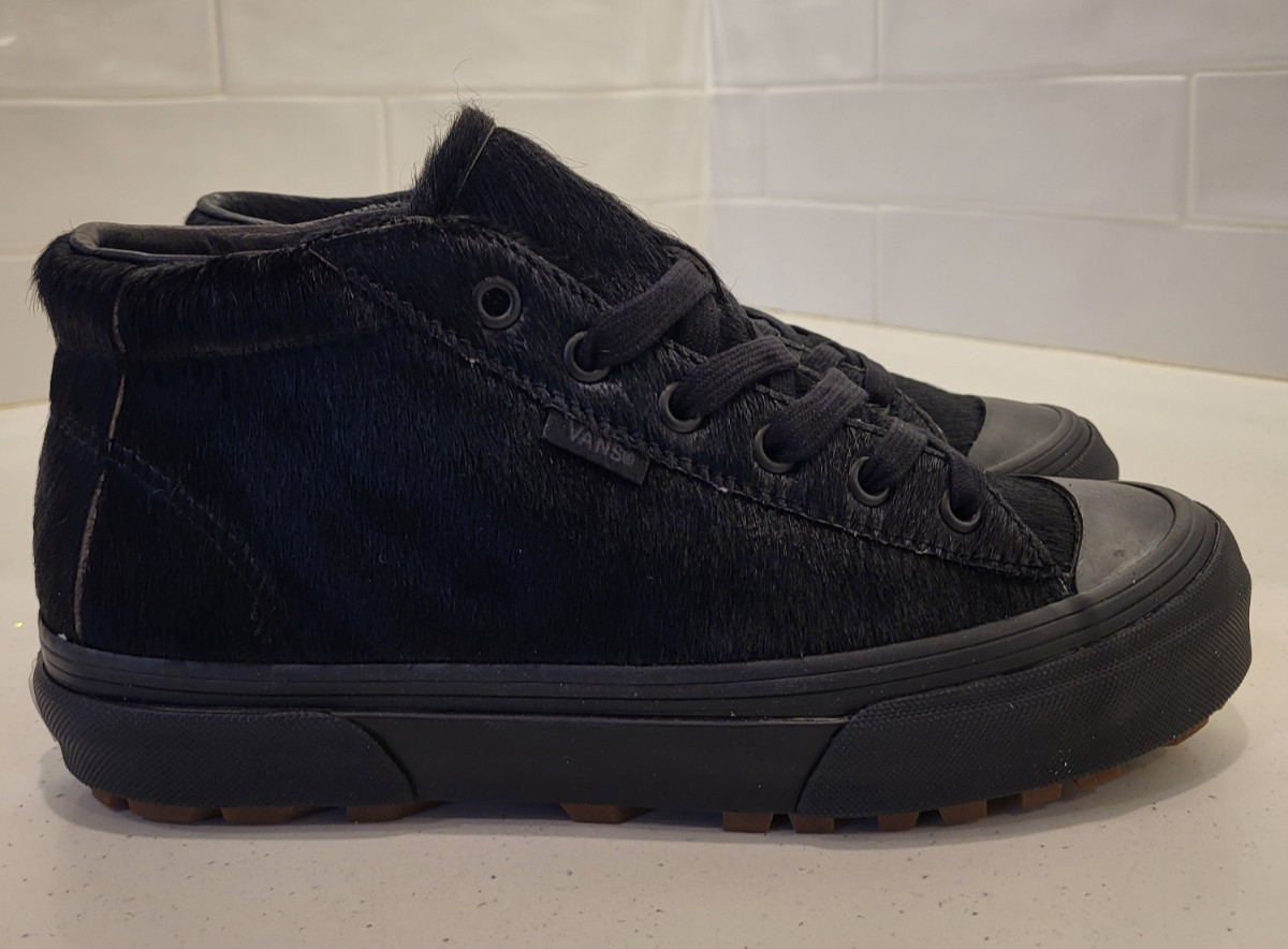 Vans Style 29 MID GI LX Pony Hair Black Woman’s size 7 Luxury