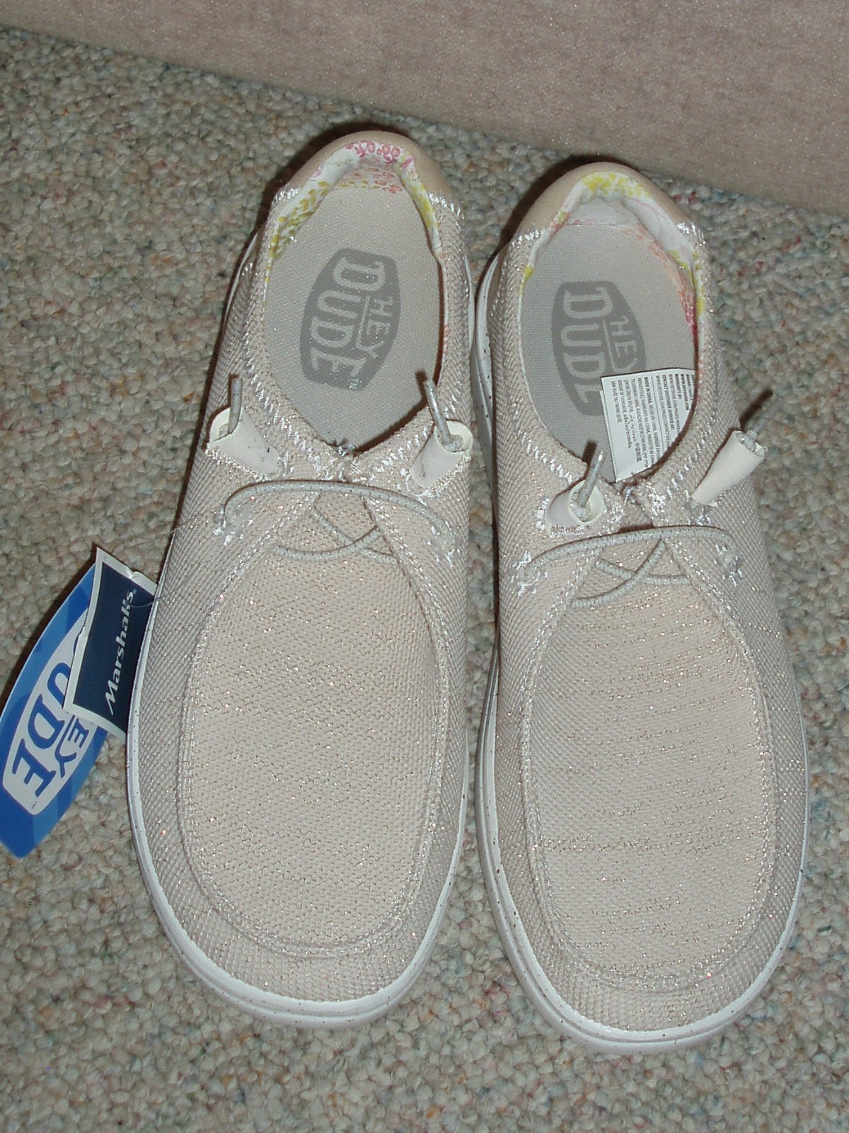Women’s HEY DUDE Wendy Rise Stretch Dove shoes , size 10 , NEW