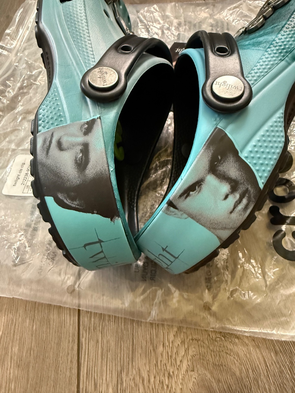 NWT Crocs Twilight Saga Classic Clog Womens Size 8 Blue Black Team Edward Jacob
