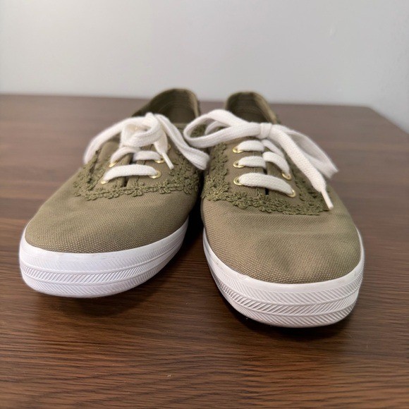 Keds Champion Crochet Olive Green Canvas Sneakers WF66259 Womens 8.5