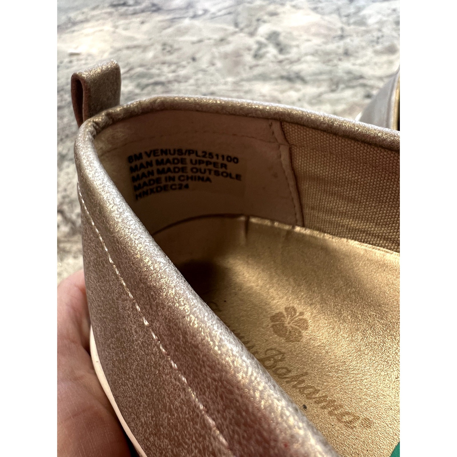 Tommy Bahama Venus Penny Loafer Slip On Shoes Size 8