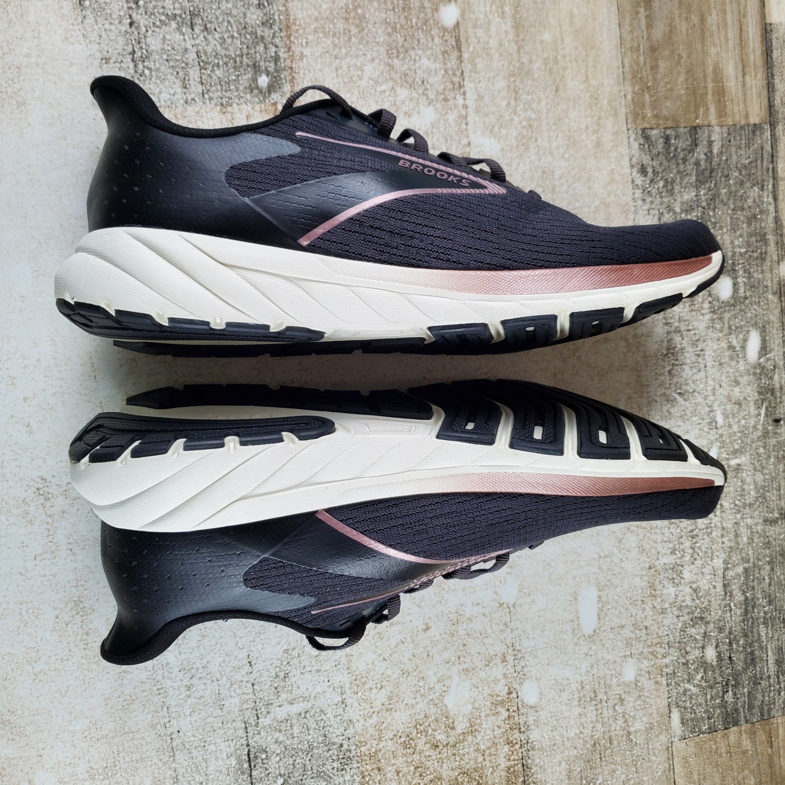 Brooks Anthem 7 Womens Running Shoes Sz 10 B Dark Gray Rose Gold Lace Up Sneaker