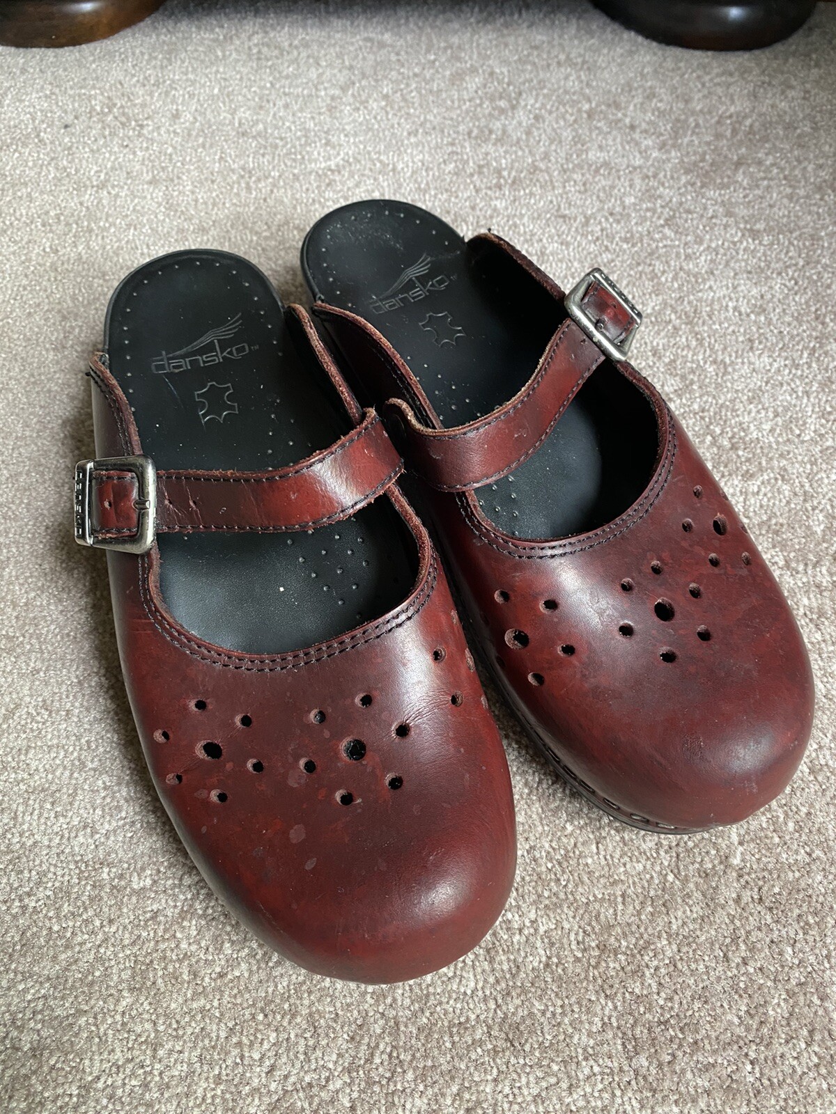 Dansko Merrie Clogs Womens Mules Shoes Size EU 39 US 8.5-9 Brown Leather Sandals