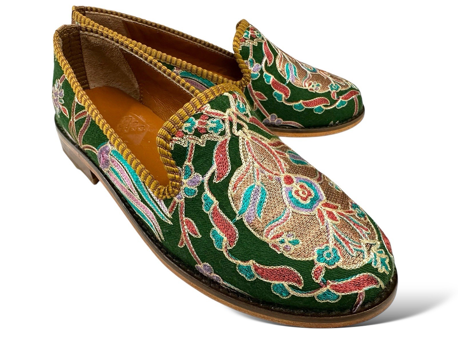 Handmade Embroidered Loafers US-7 (EU-37) (sole-hard leather. lining-leather)