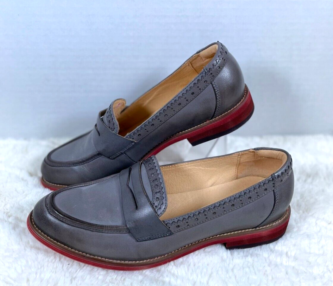 Beau Today 250 Womens Grey Loafer Shoes. No size- see size chart