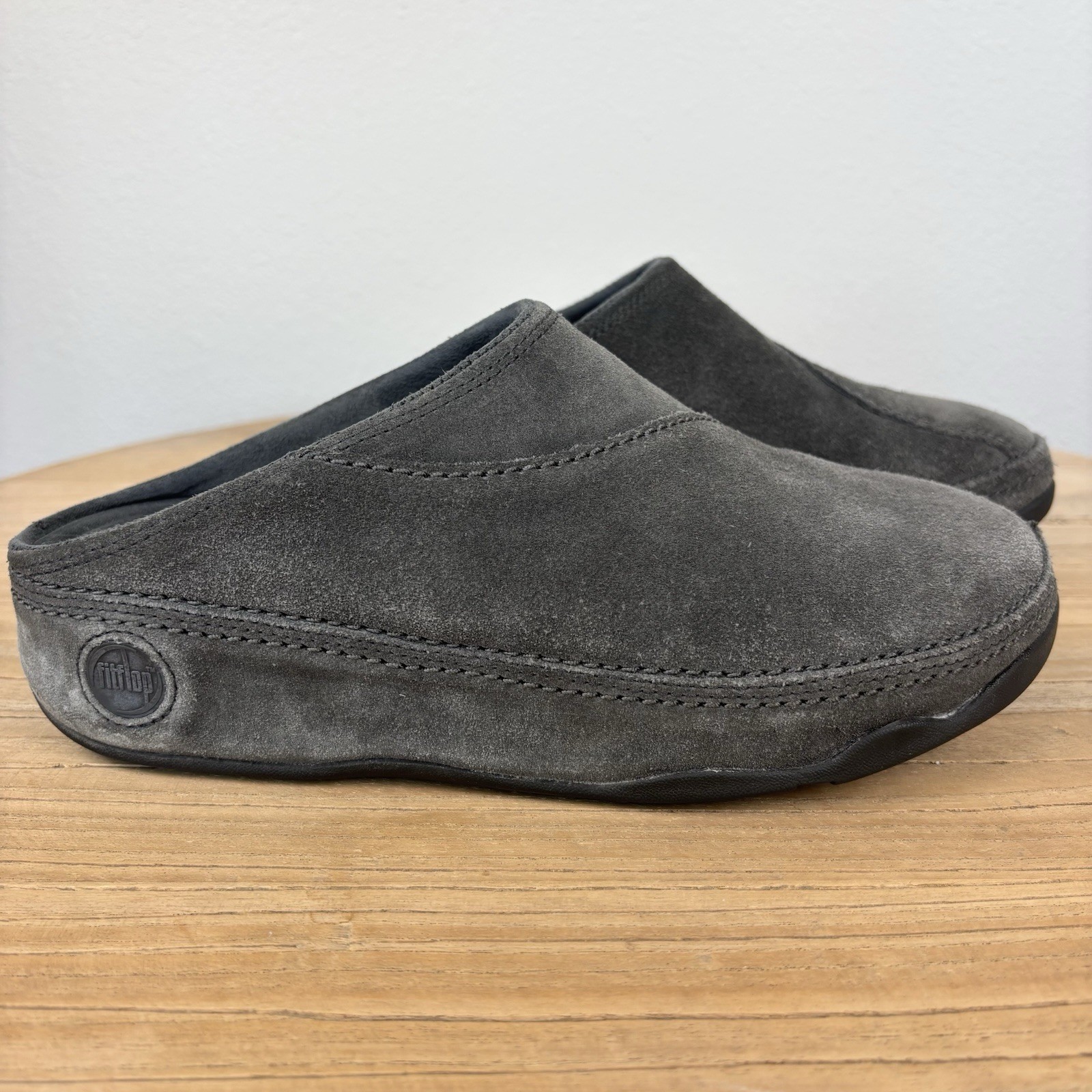 FitFlop Clogs Womens 8 Suede Slip On Mules Shoe Gray Walking Work Out Comfort
