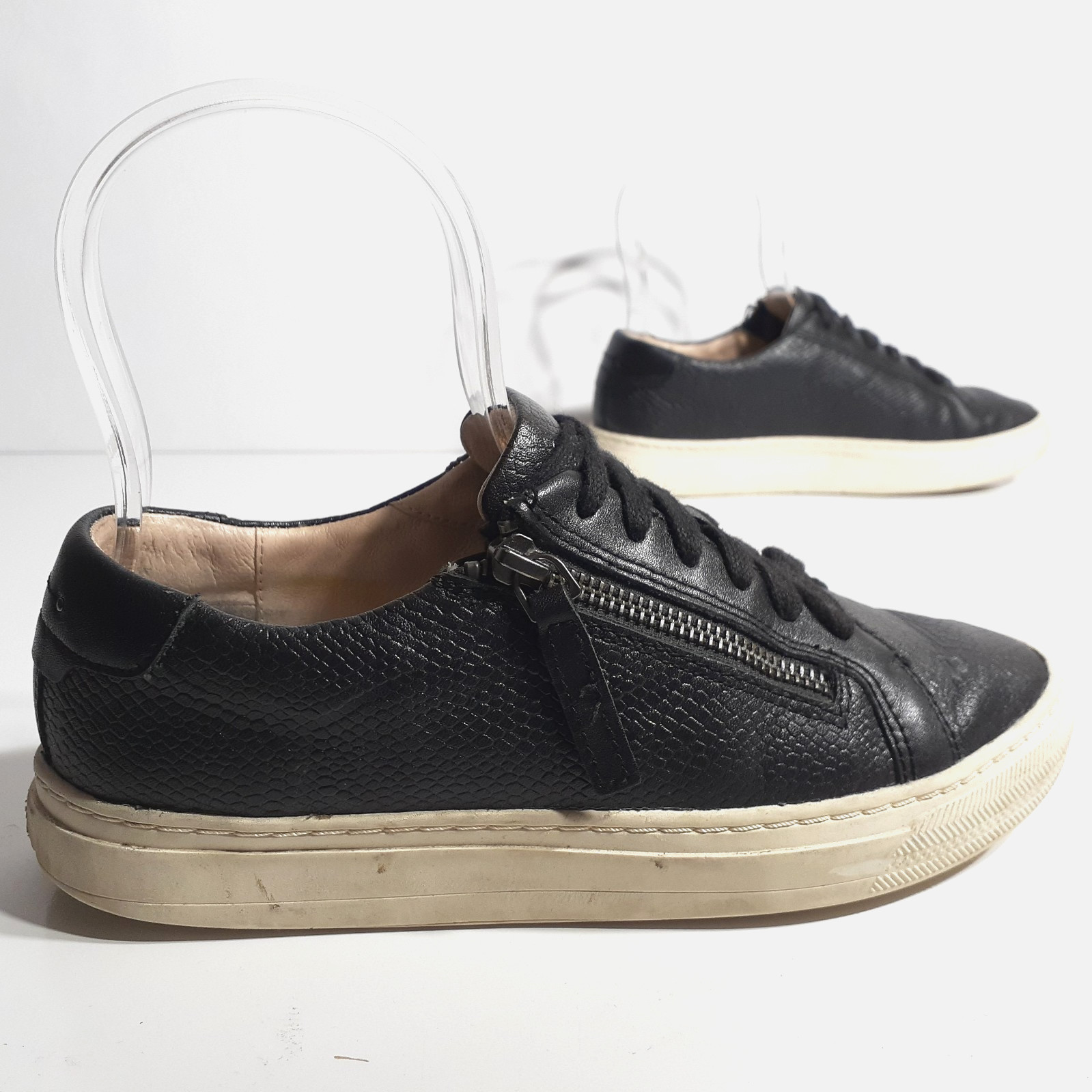 Frankie 4 Shoes US7 UK4.5 EU37-38 Black Lace Up Zip Up Sneakers Comfort Billie