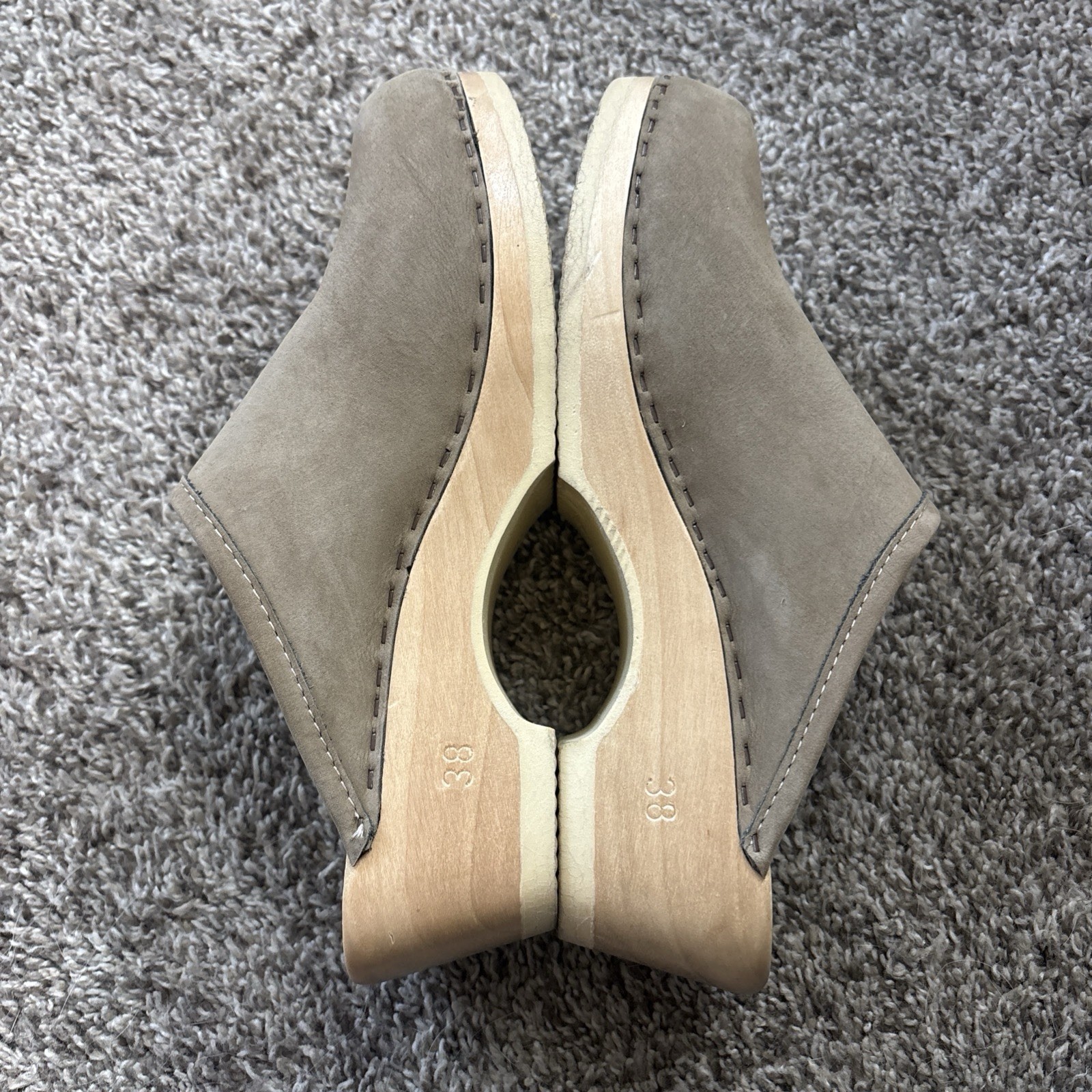 No.6 Old School Clogs Tan Dark Suede Wood Heel MulesSize 38