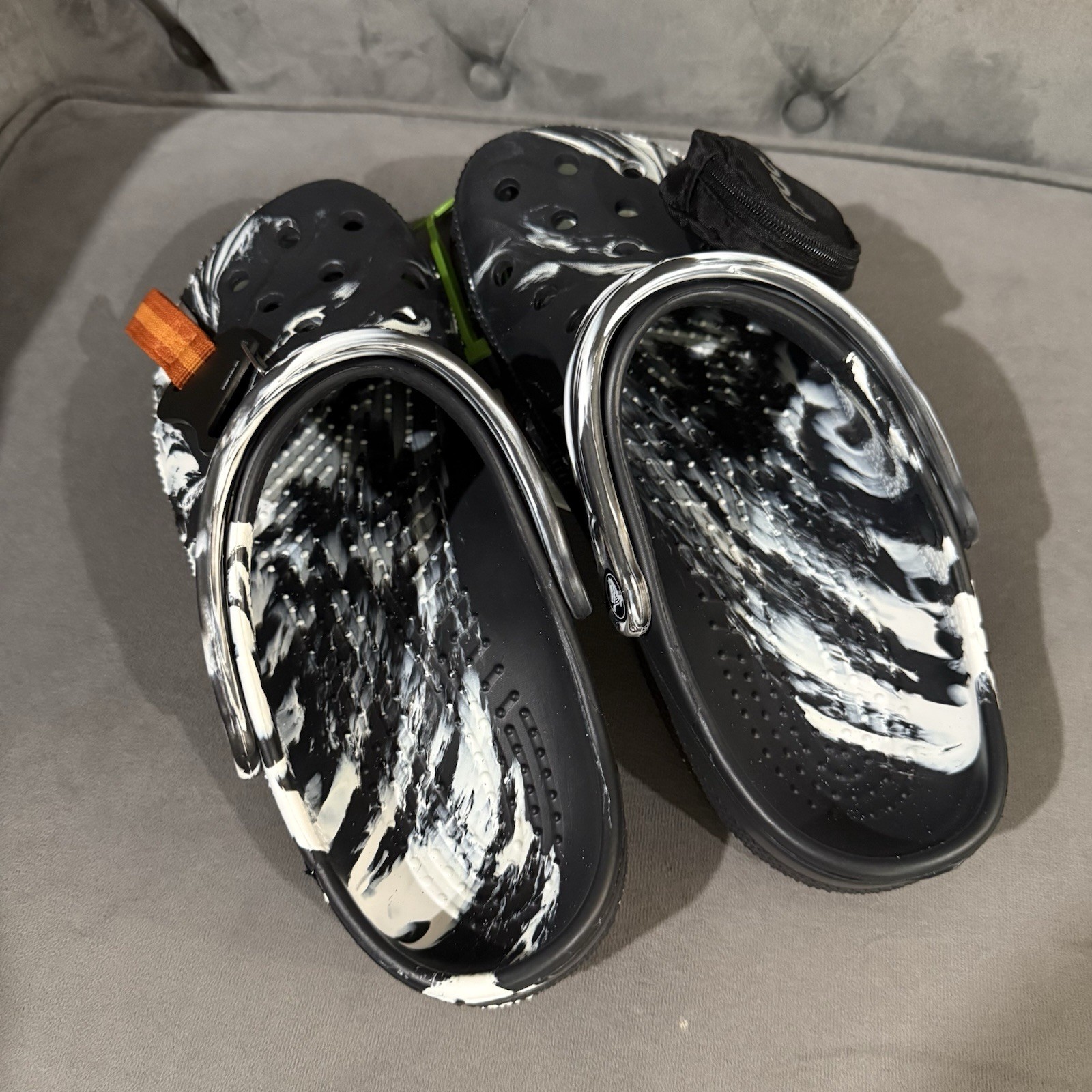 New CROCS Baya Marbled Pouch Clog Black/White Unisex W11 / M9
