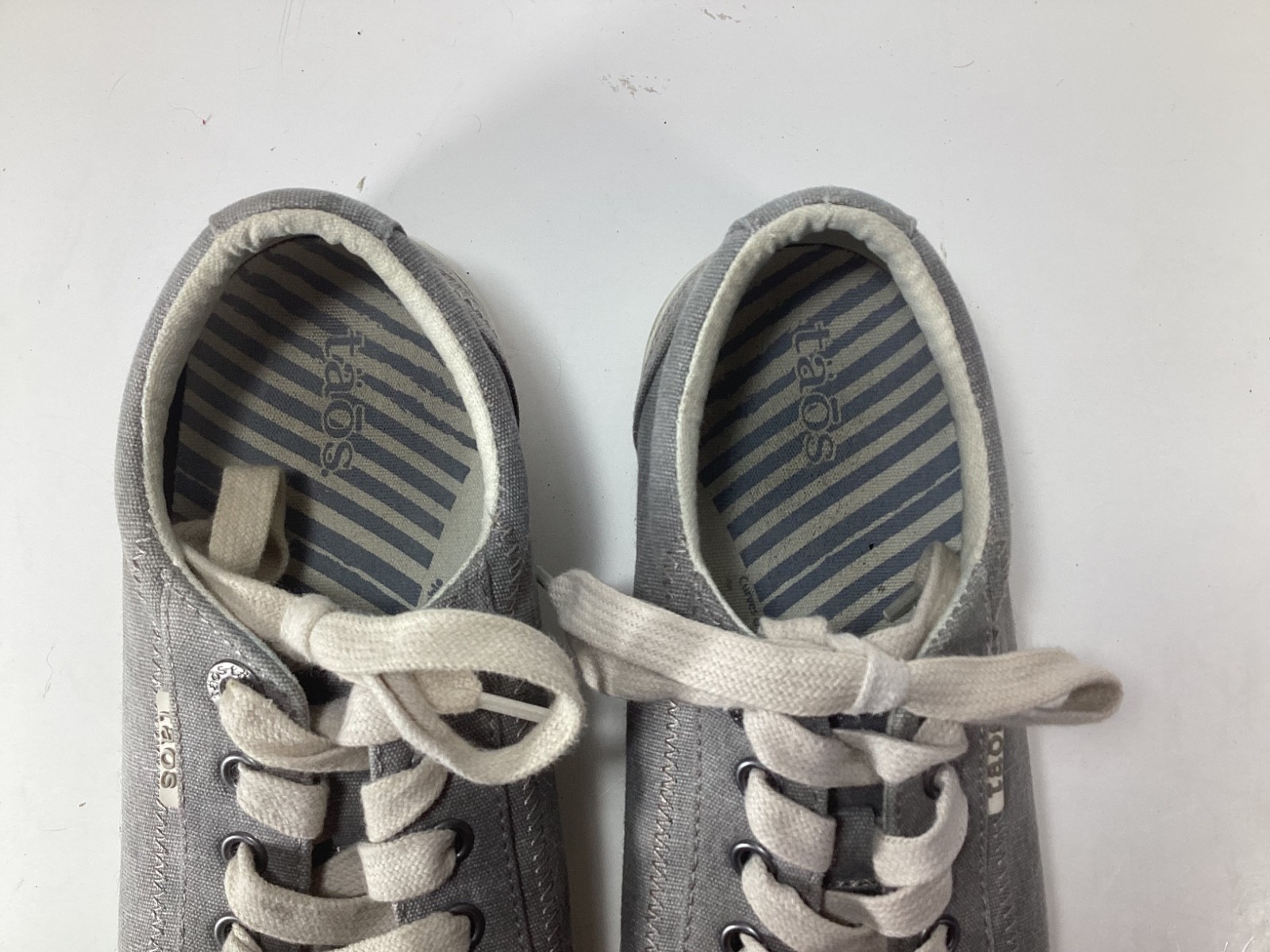 Taos Star Charcoal Washed Canvas Sneakers Gray Casual Women’s Shoes Size 8 / 39
