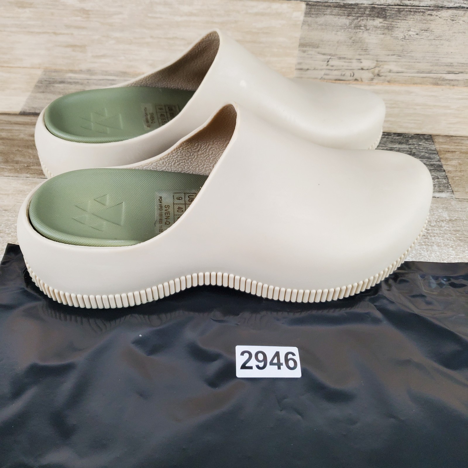 Cougar Sven-Q Womens Clogs Sz 9 Sand Rubber Comfort Slip On Round Toe footbed