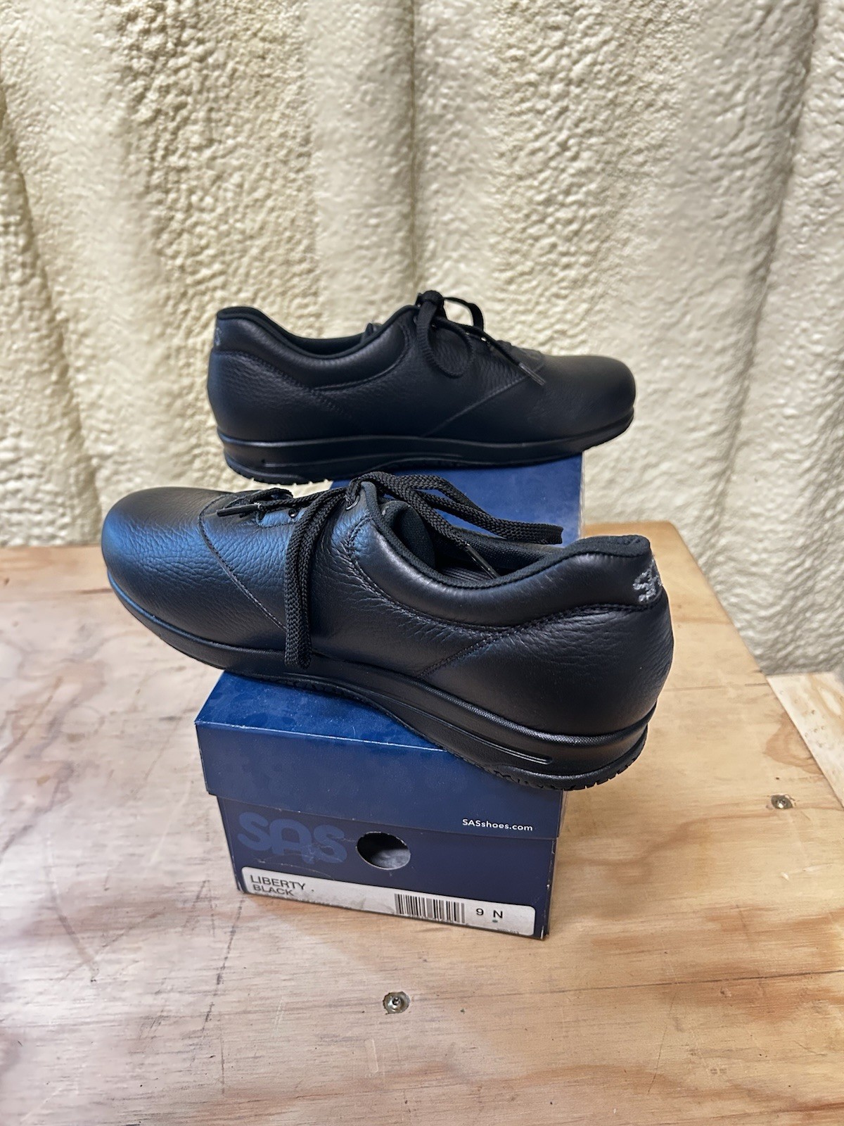 SAS 2070-013 Liberty Black Slip-Resistant 9 N Women’s Shoes New In Box