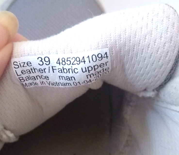 Dansko Henriette Tennis Shoes Women’s Size 8 Grey Suede Sneakers Quick Lace