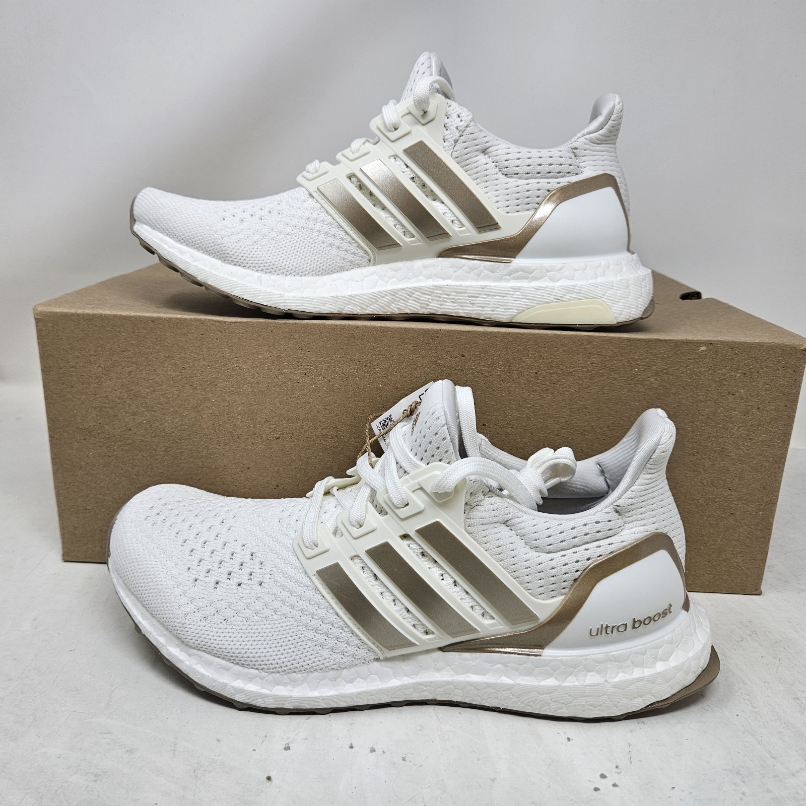 Adidas Ultraboost 1.0 Comfy Shoes / Off-White Metallic / JR3144 / Women’s 6.5