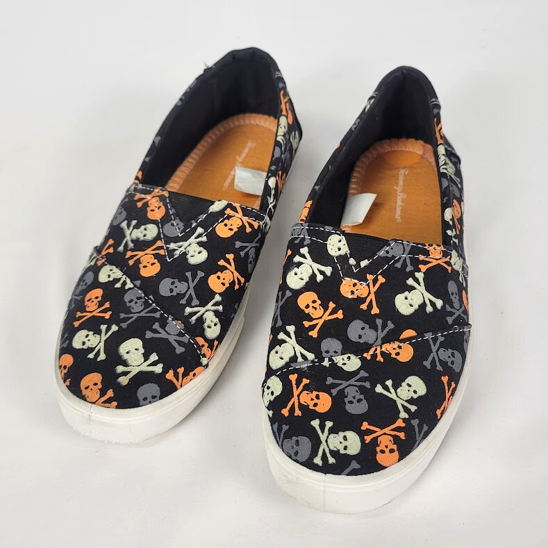 Women’s Tommy Bahama Shoes Size 8.5 Halloween Skull Slip On Glow In The Dark