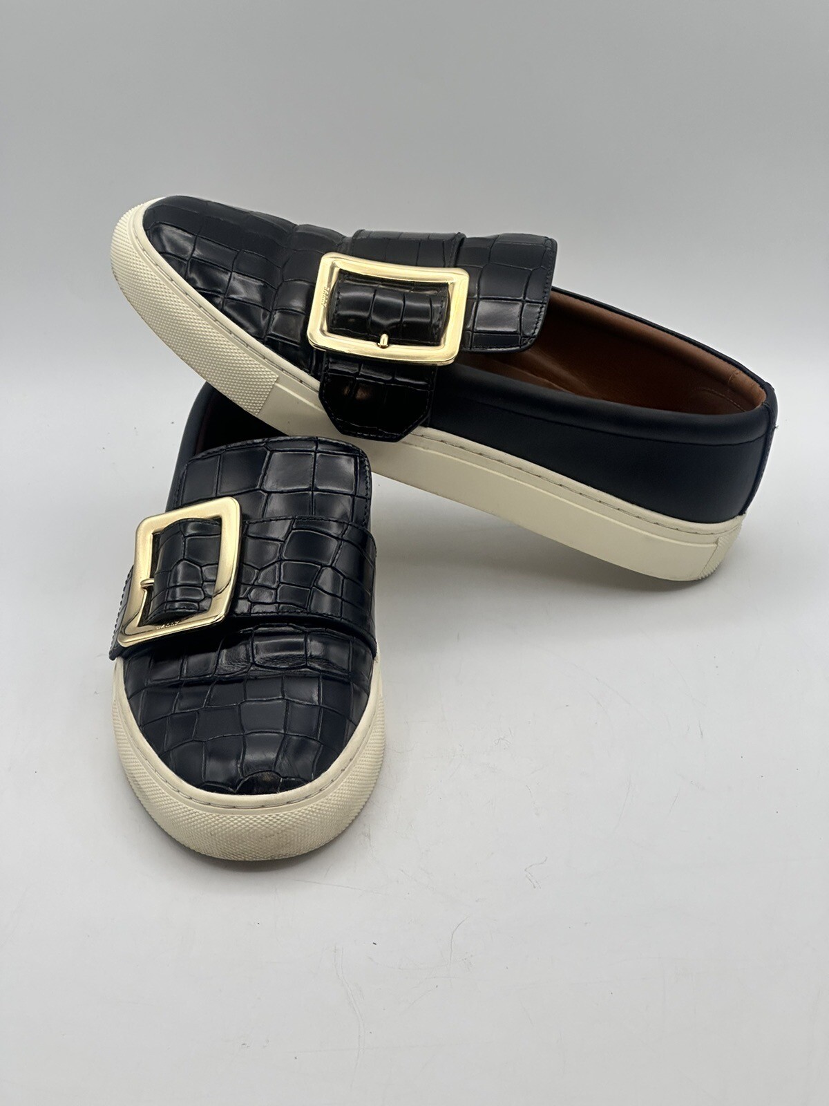 Bally Switzerland Heska 100 Gold Buckle Crocodile Imprint Loafer EU38E US7.5M