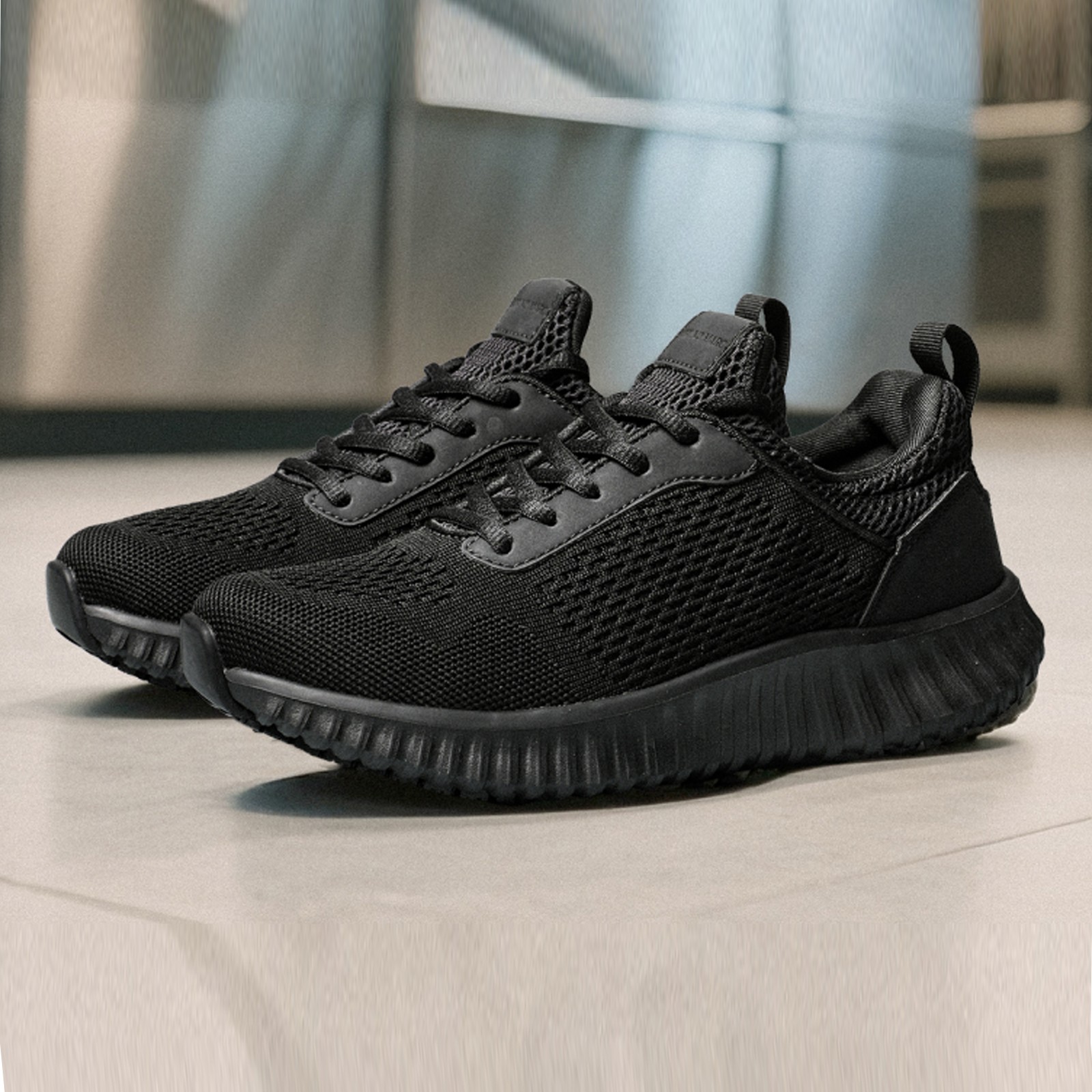 Women’s Non Slip Work Shoes Slip Resistant Safety Sneakers Comfortable Walking