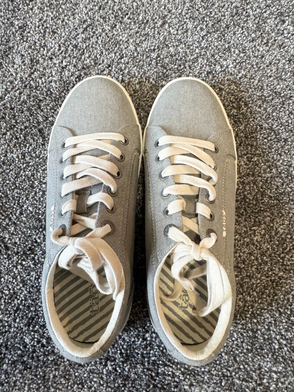 Women’s Taos Footwear “Star” Sneakers Gray Washed Canvas Size 9
