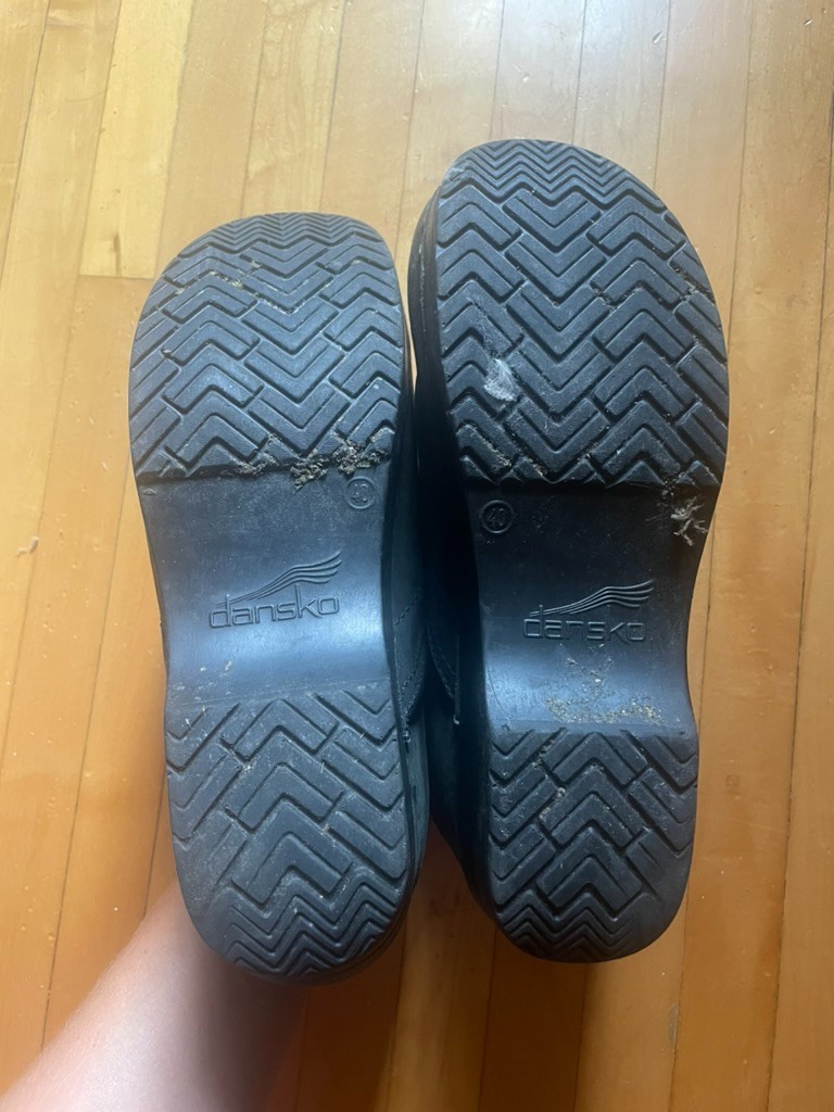 Dansko clogs womens 40 WIDE