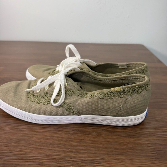 Keds Champion Crochet Olive Green Canvas Sneakers WF66259 Womens 8.5