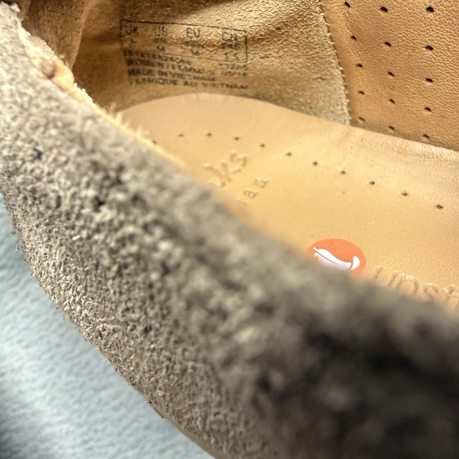 Clarks Unstructured Loafers Womens Size 8 Taupe Nubuck Slip On Comfort Shoes