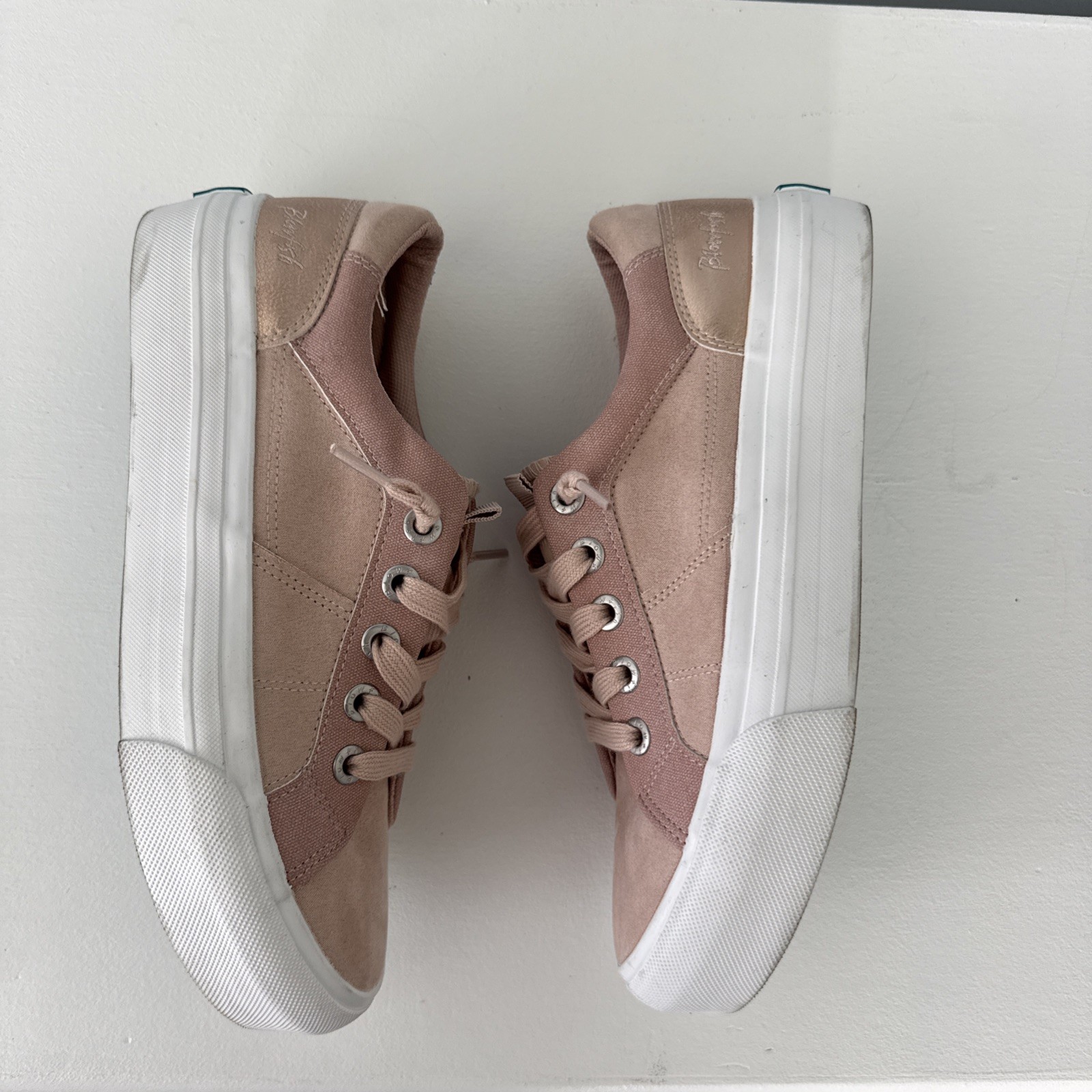 Blowfish Malibu Tie/Slip On Sneaker Dusty Pink Size 9