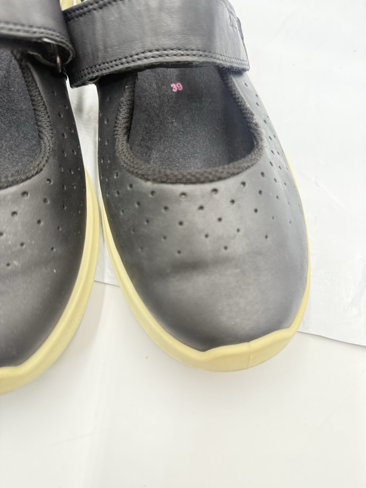 ECCO Women’s Sense Mary Jane Size 39 US 8-8.5Black Leather Hook/Loop Strap Shoes