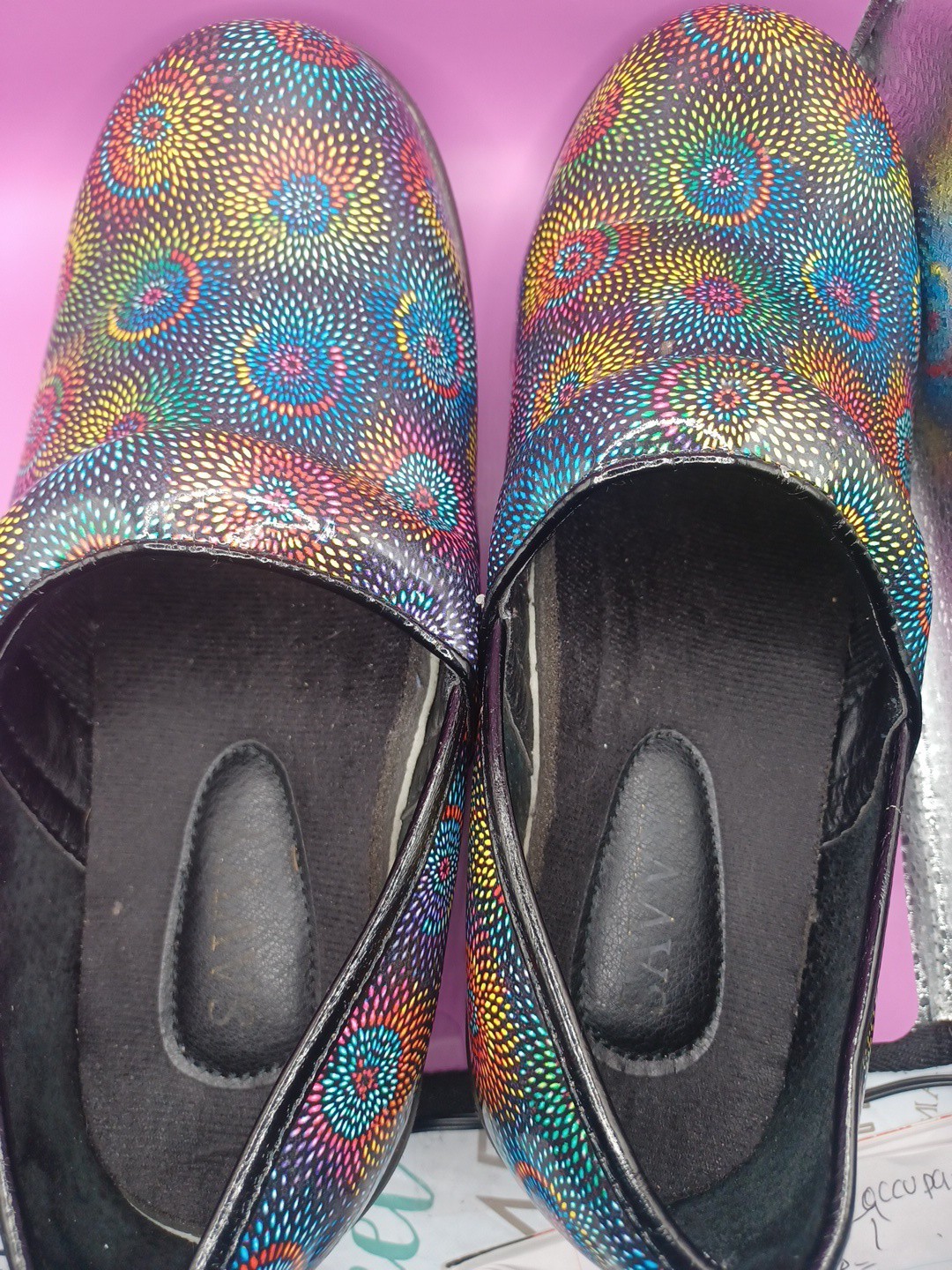 SAVVY BRANDY WOMEN’S NURSING SLIP RESISTANT CLOGS SHOES Sz 8 Fireworks