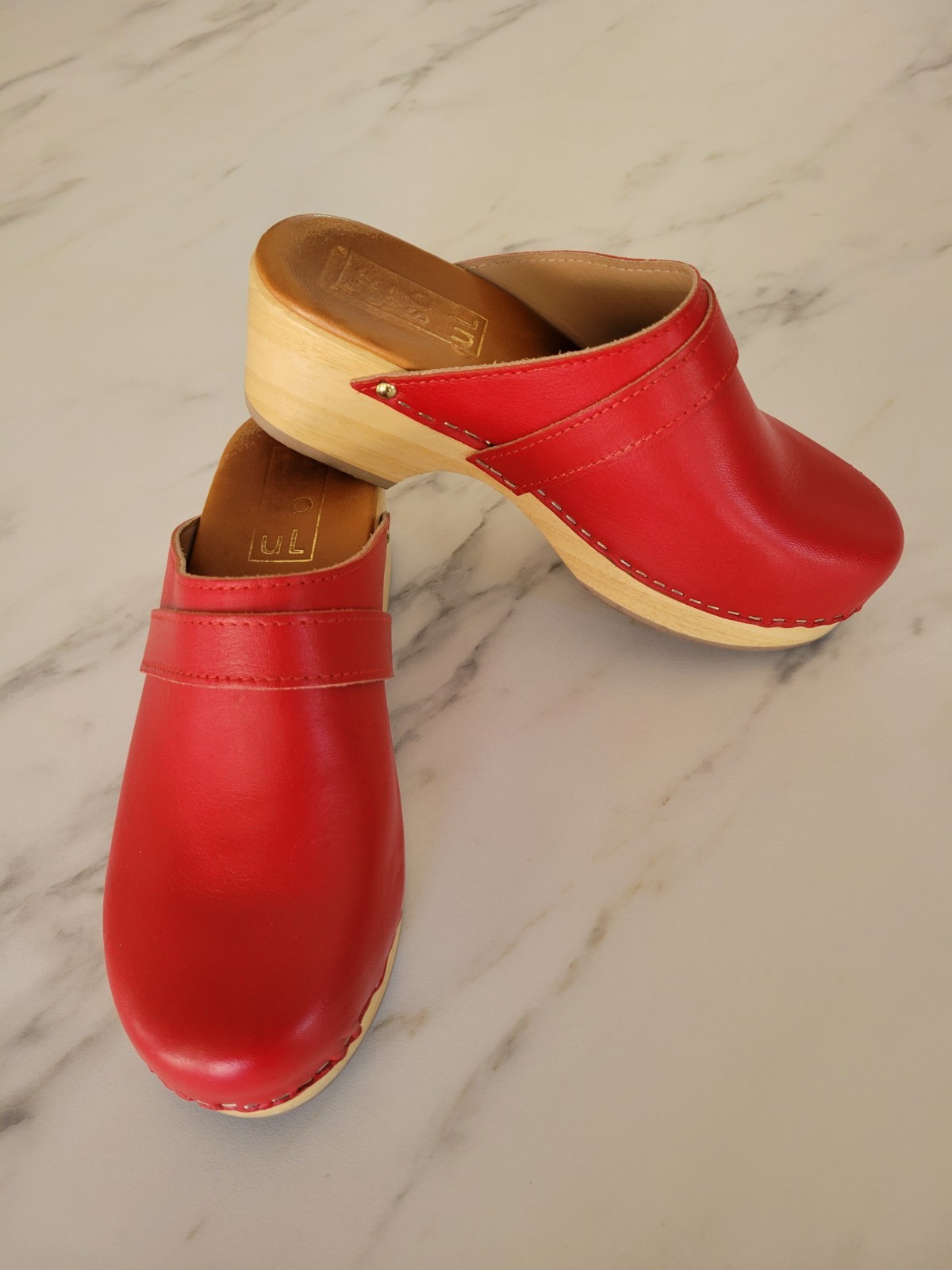 re-souL Red Leather Wooden Clog Mules Italy Womens Size 36 US 5.5 6 Open Back